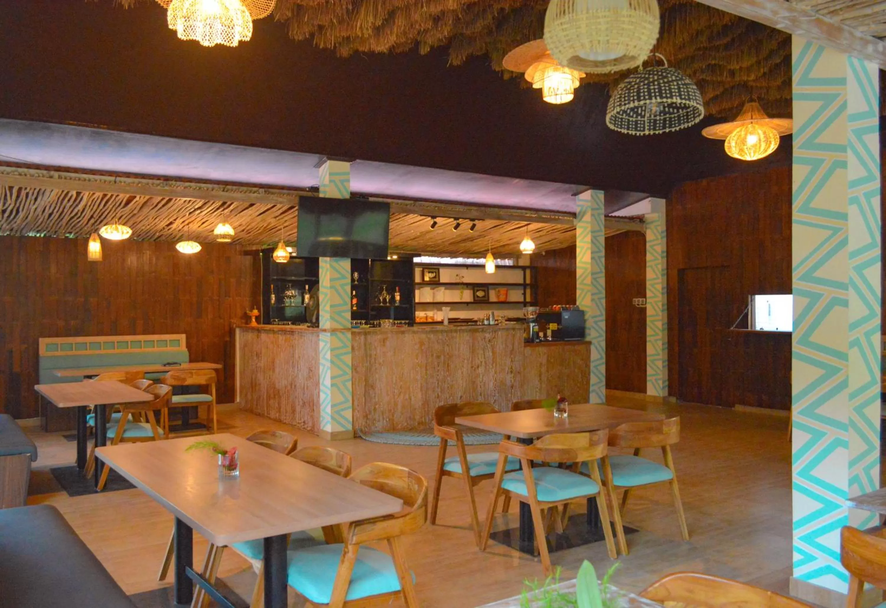 Restaurant/places to eat in The MG Villa & SPA