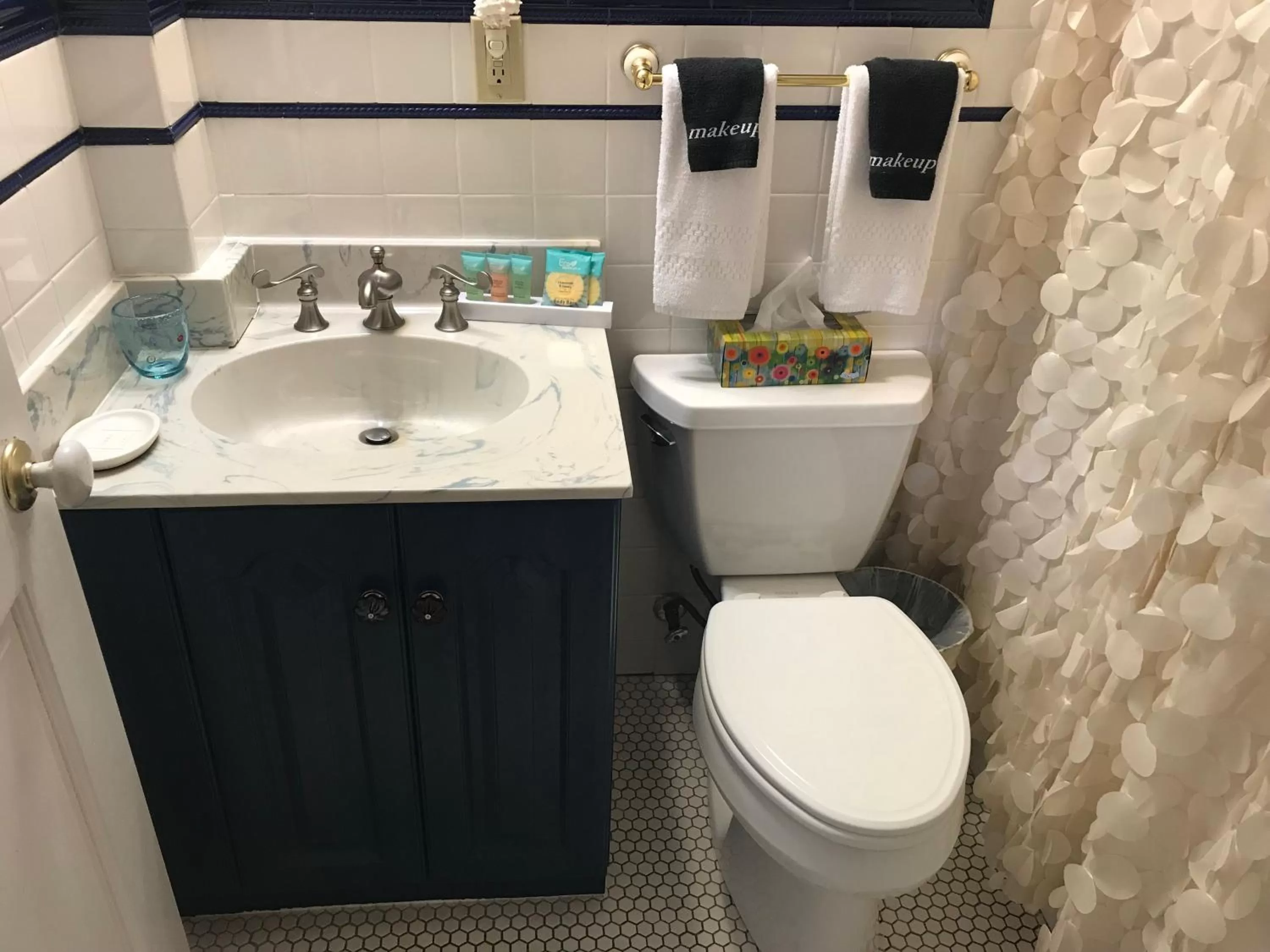 Toilet, Bathroom in Elaine's Cape May Boutique Hotel