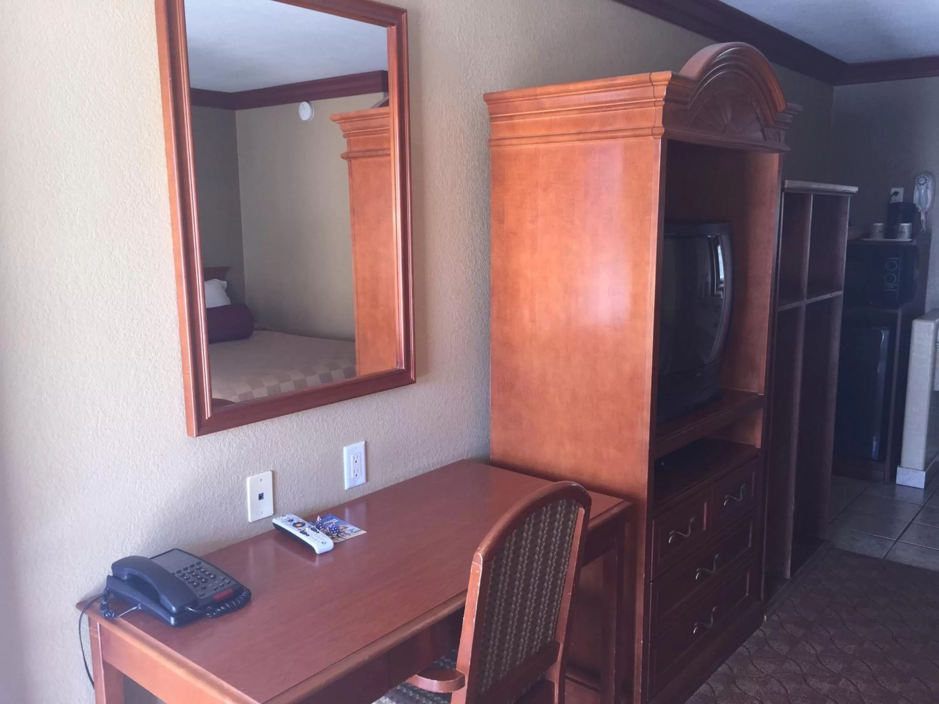 Seating area in Thunderbird Lodge