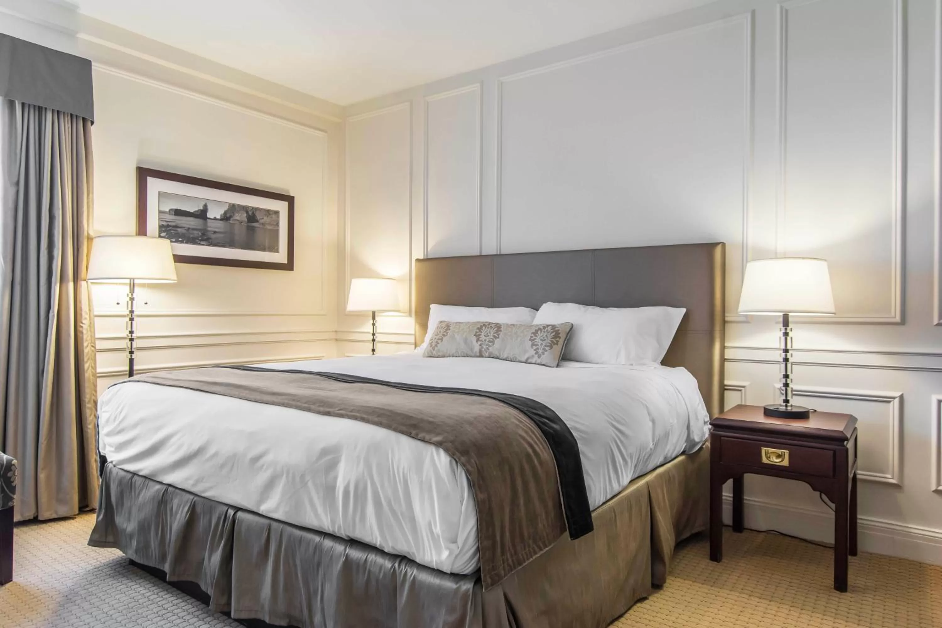 Bed in Digby Pines Golf Resort and Spa