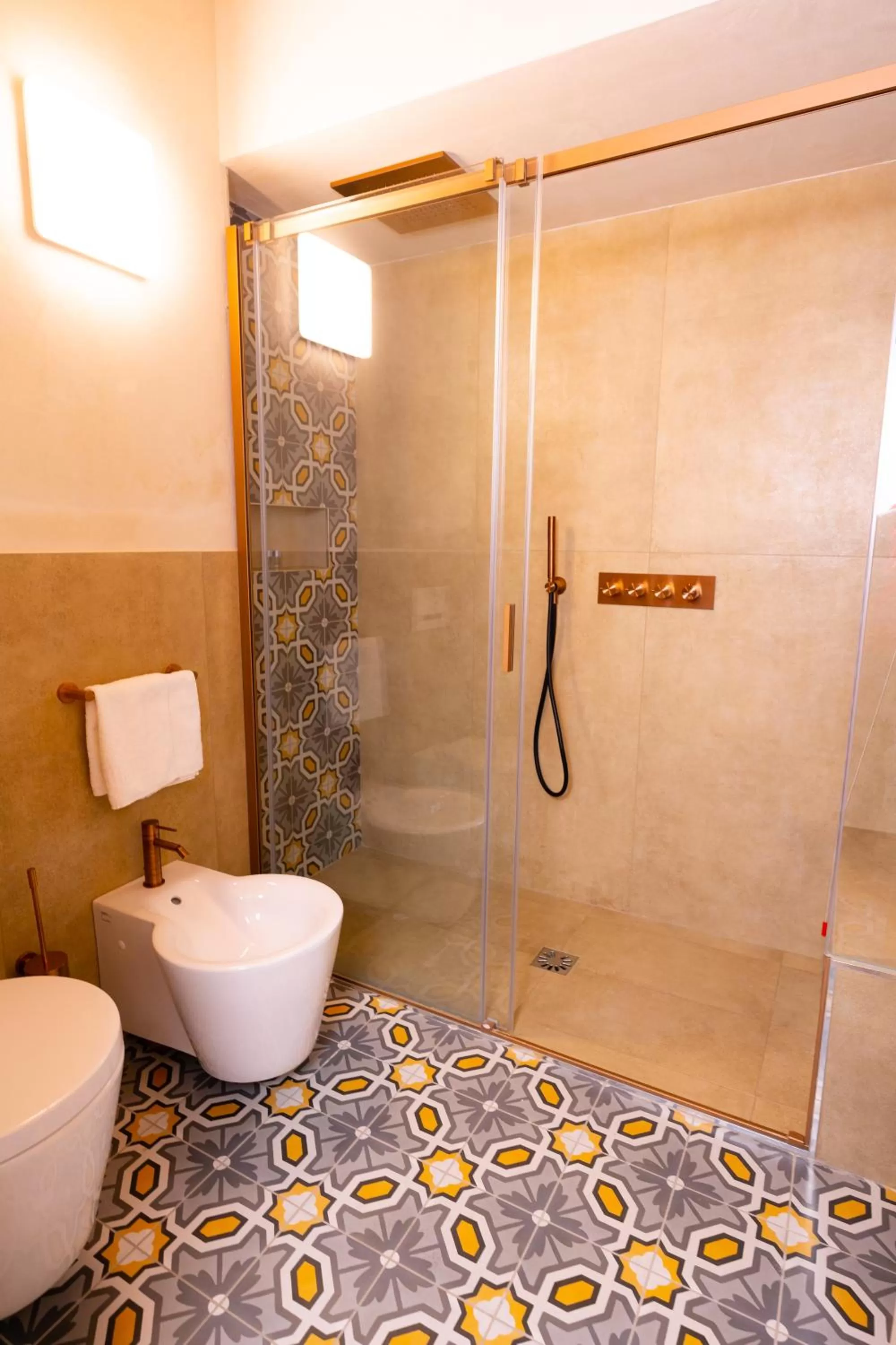 Shower in Locanda Alberti