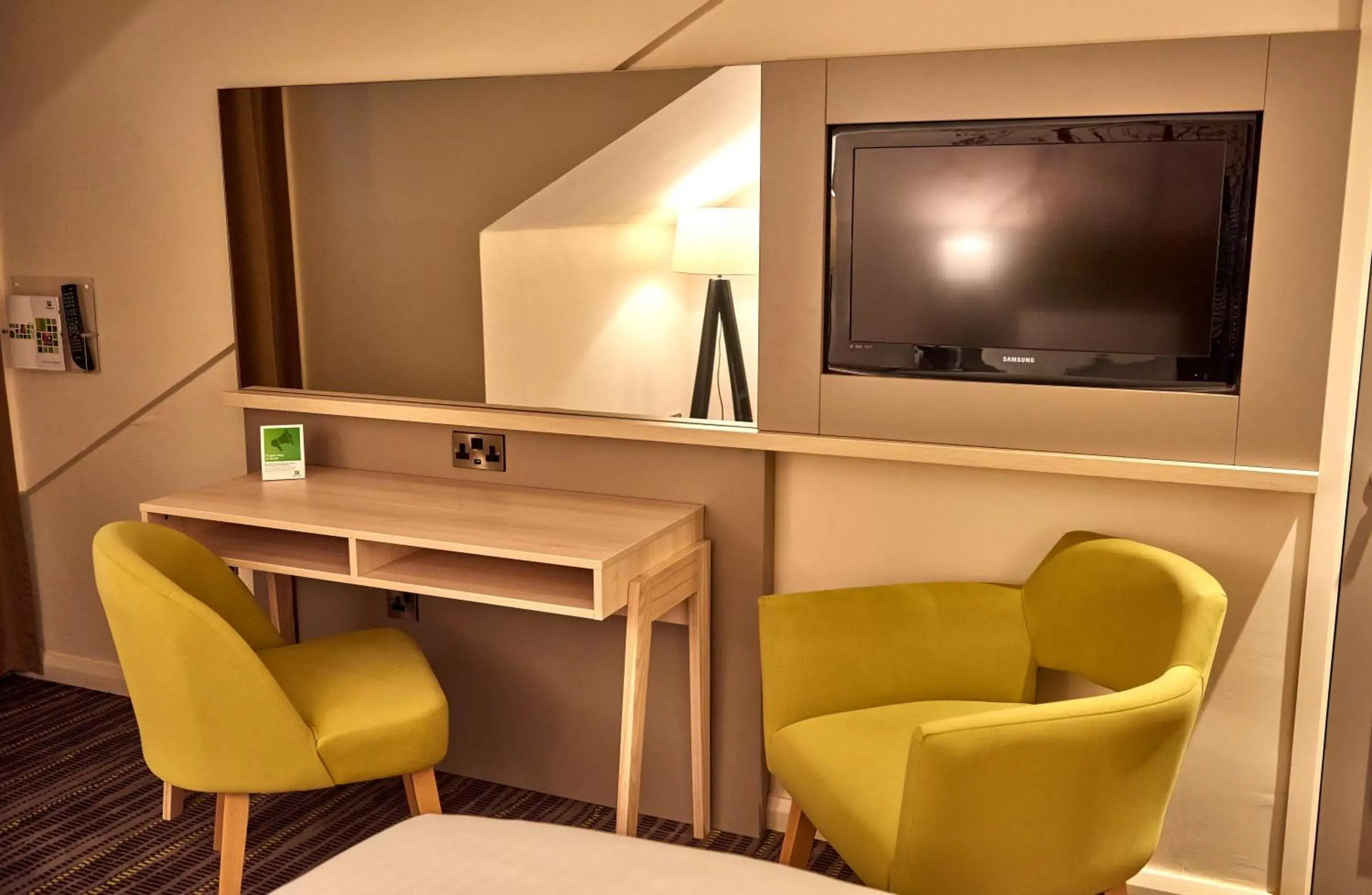 Executive Room - Non-Smoking in Holiday Inn Northampton West M1 Junc 16 by IHG Executive Room - Non-Smoking in Holiday Inn Northampton West M1 Junc 16 by IHG