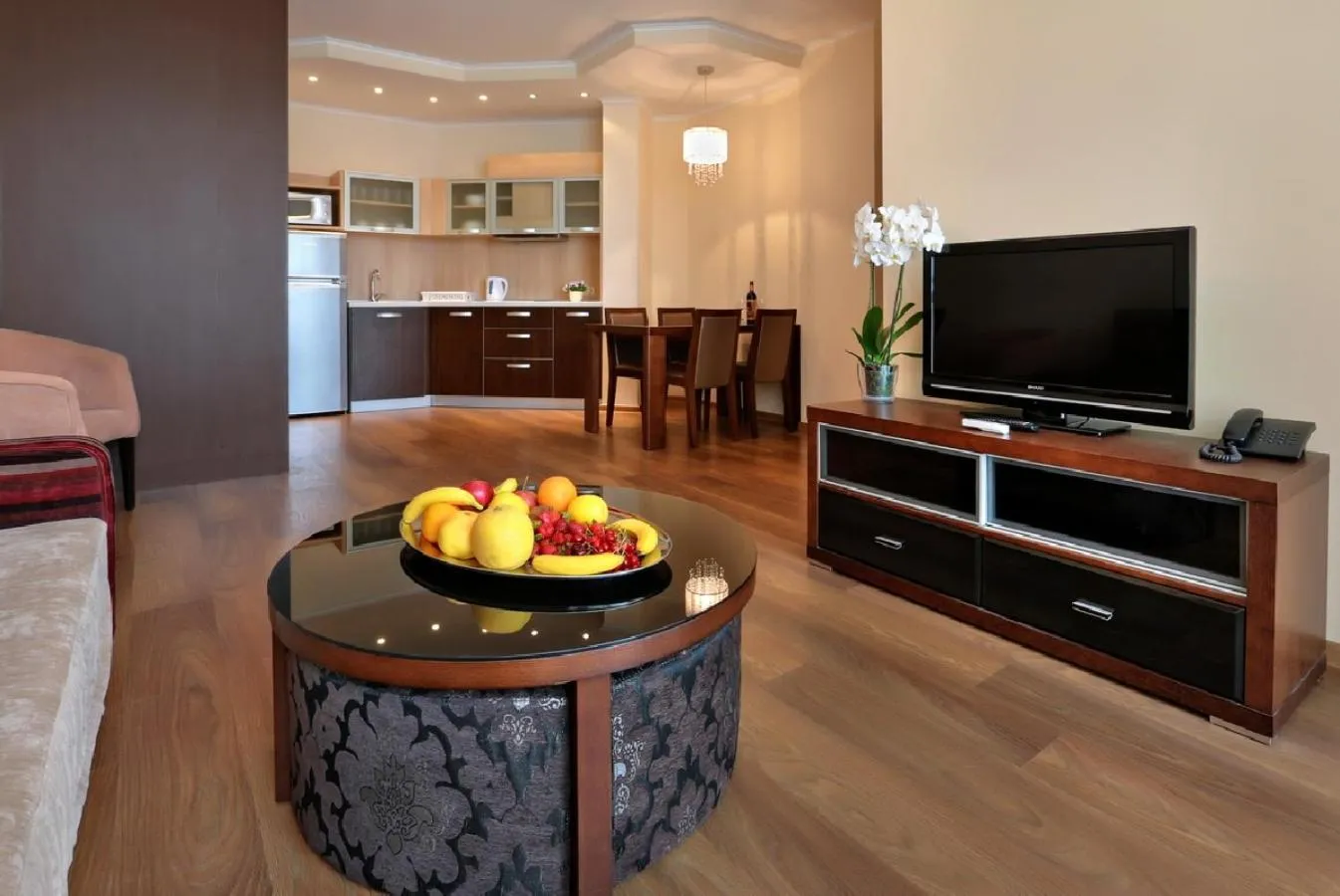 Two-Bedroom Apartment in Apart Hotel Golden Line