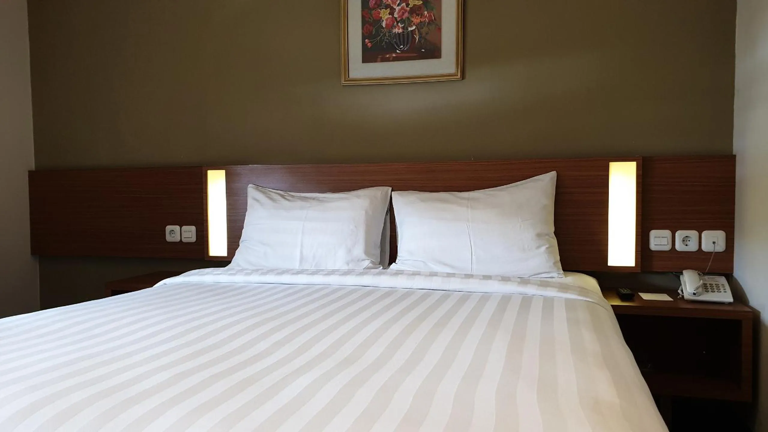 Bed in BIZ HOTEL City Center