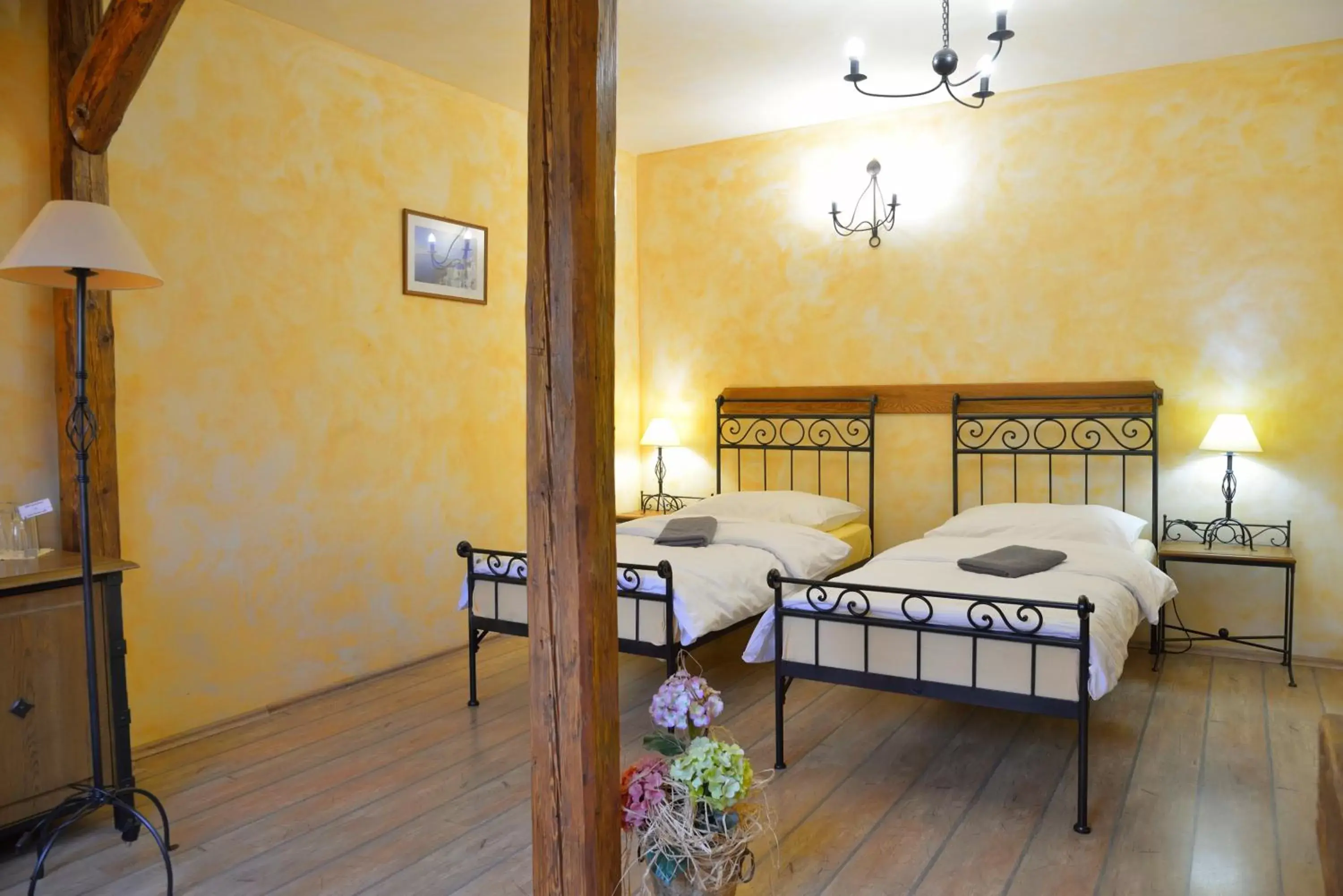 Twin Room in Hotel and restaurant Via Ironia Twin Room in Hotel and restaurant Via Ironia