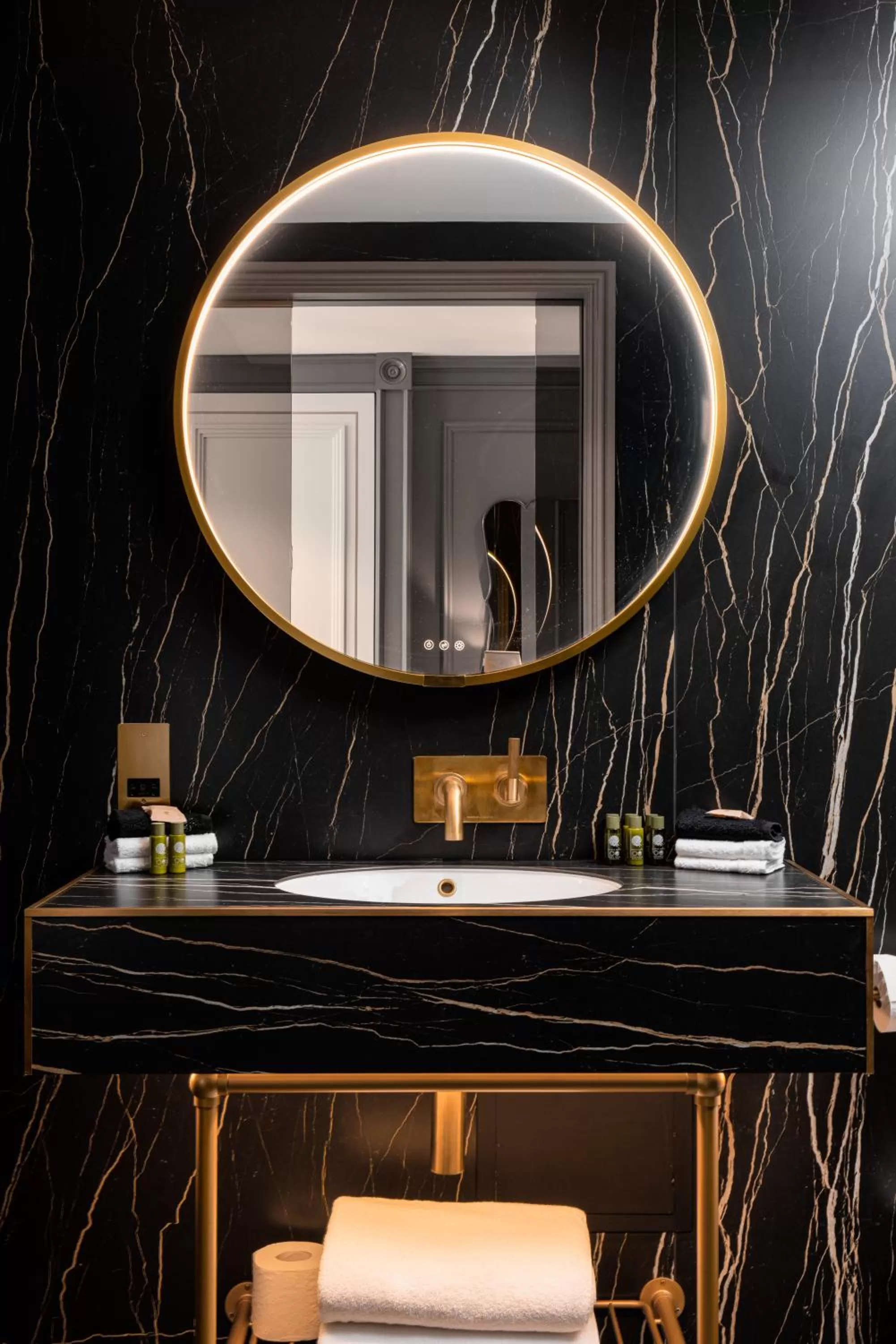 Bathroom in No.4 Carlton