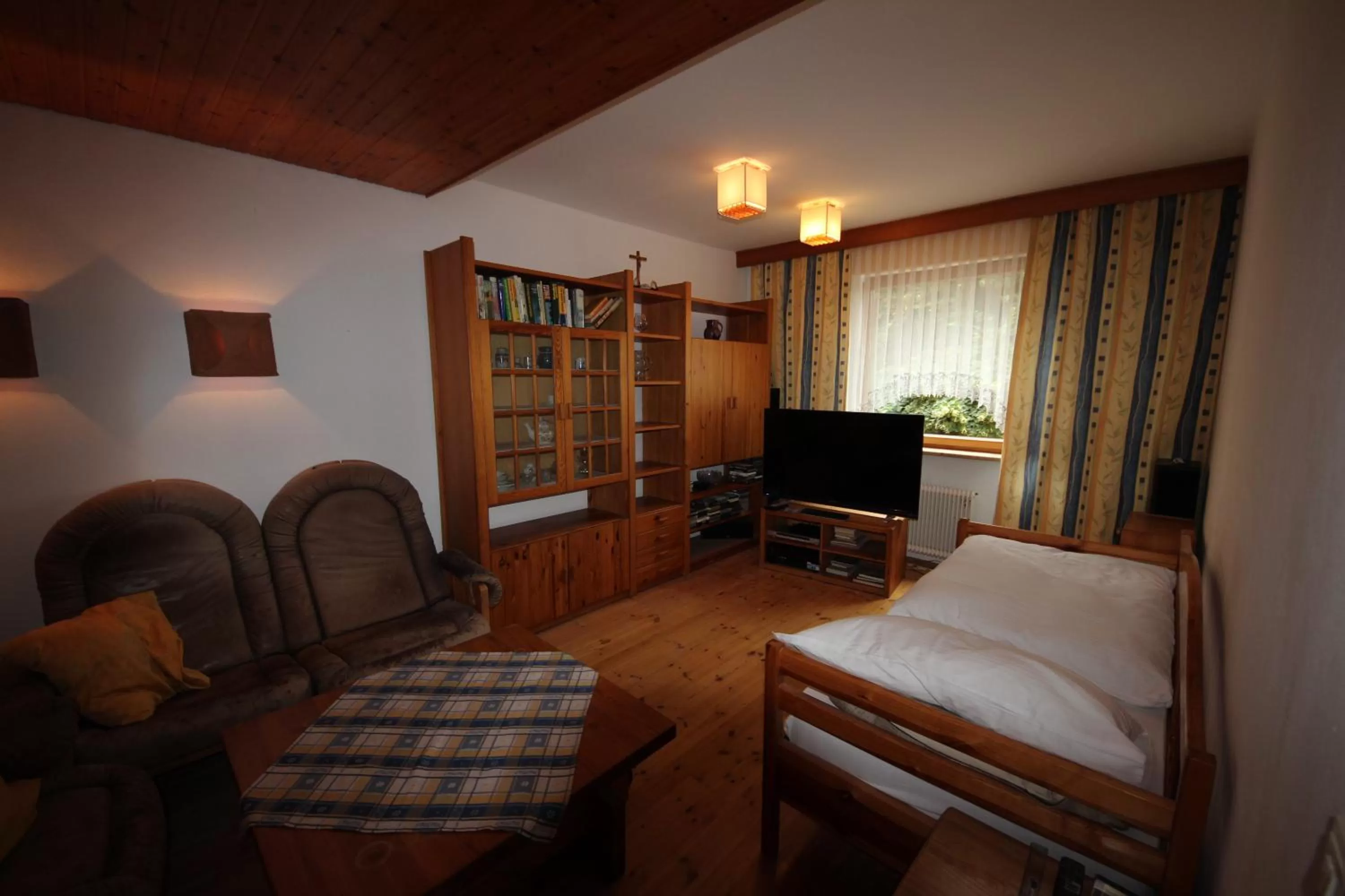 Living room, Bed in Hotel Kleinmünchen