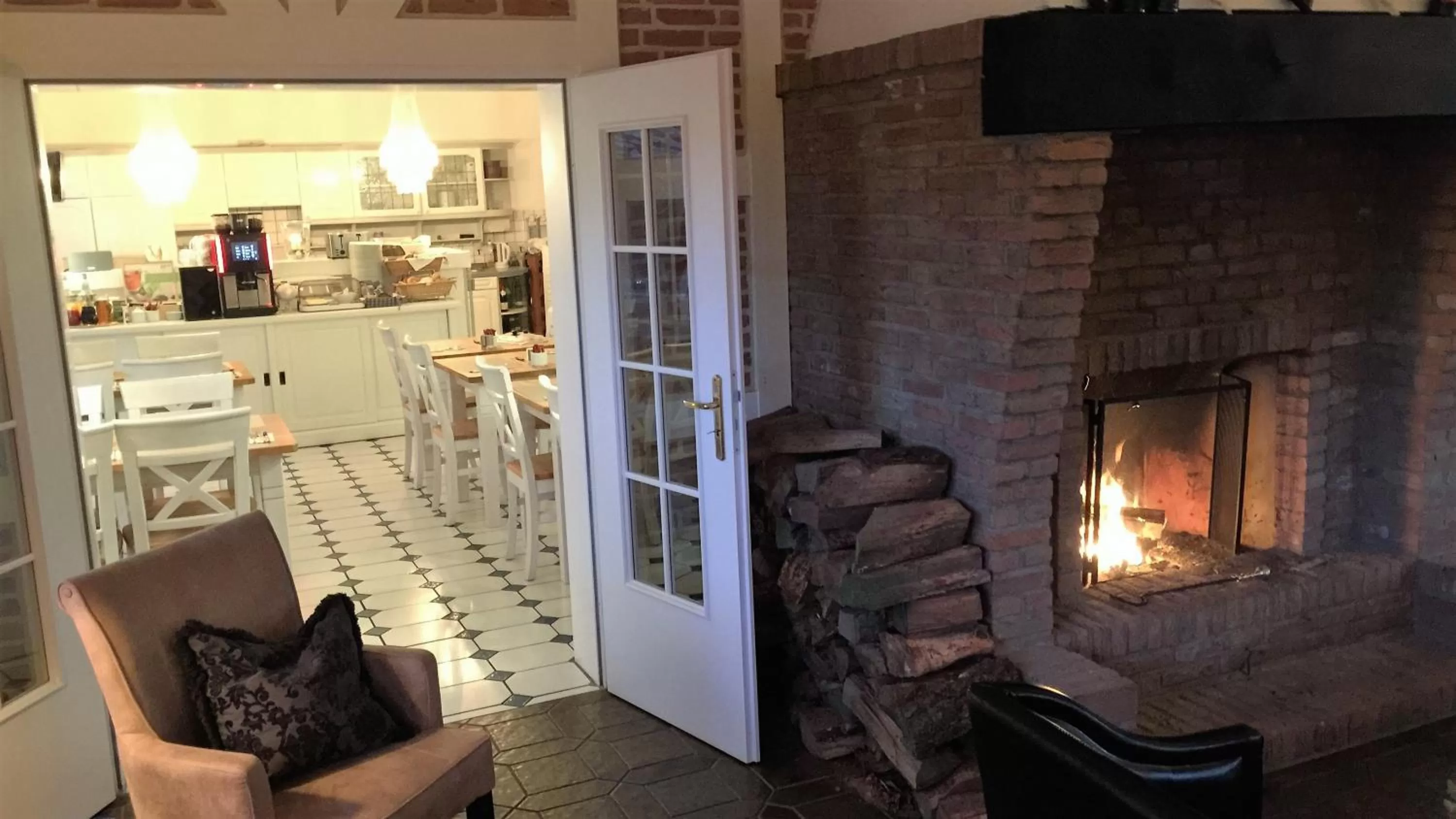 Buffet breakfast in Petersen's Landhaus