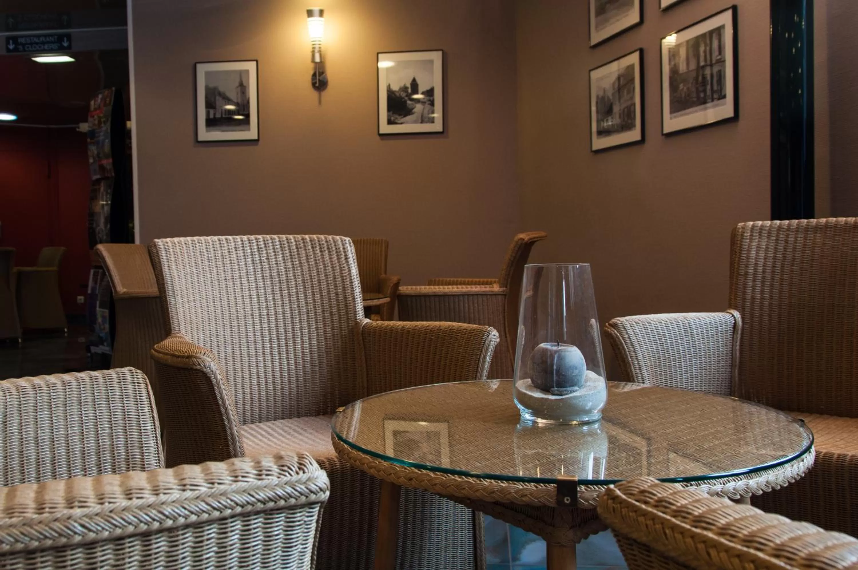 Lobby or reception, Restaurant/Places to Eat in Floreal Le Panoramique