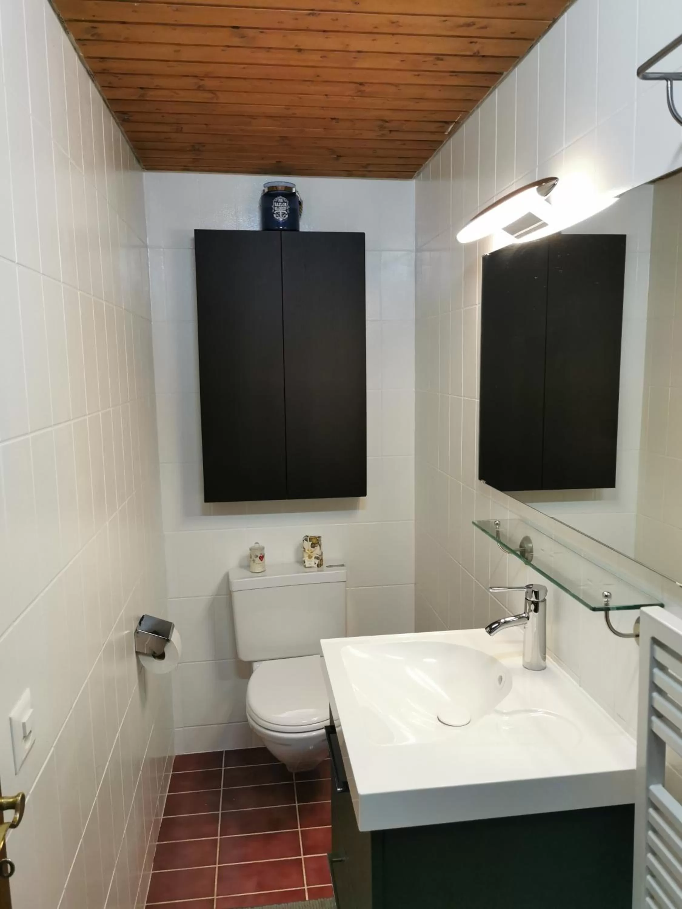 Bathroom in Ferienwohnung und B&B Chasa Janett