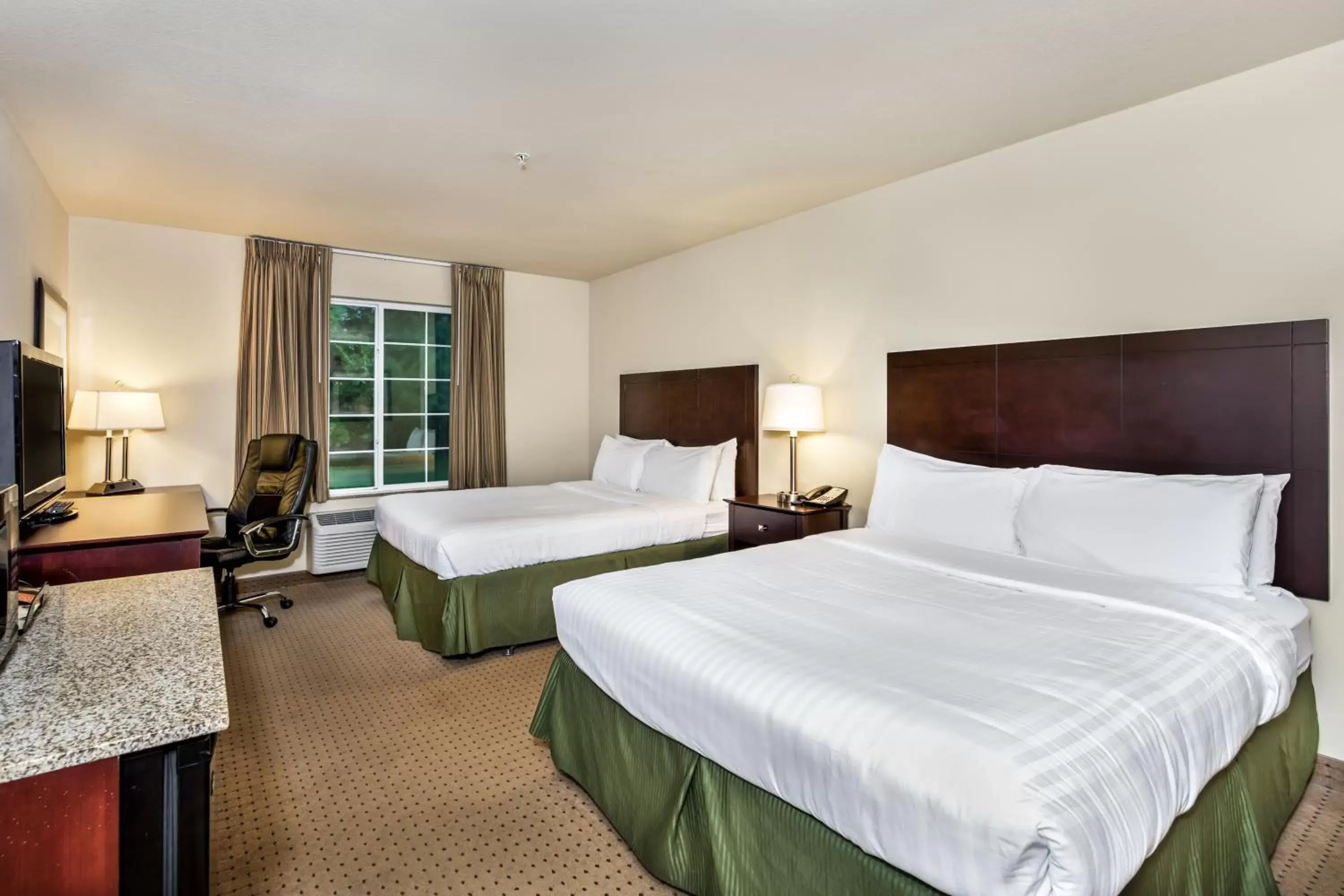 King Room - Disability Access in Cobblestone Inn & Suites - Vinton, IA King Room - Disability Access in Cobblestone Inn & Suites - Vinton, IA