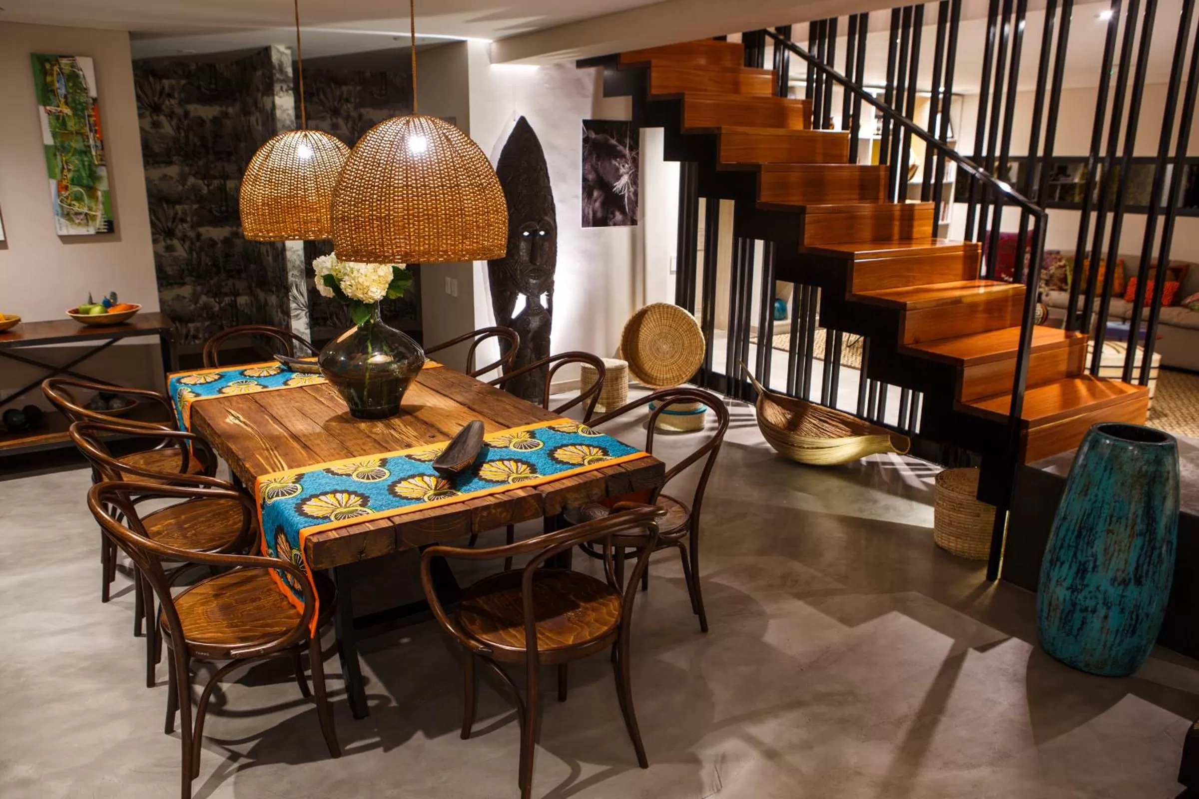 Restaurant/Places to Eat in Patio del Mundo