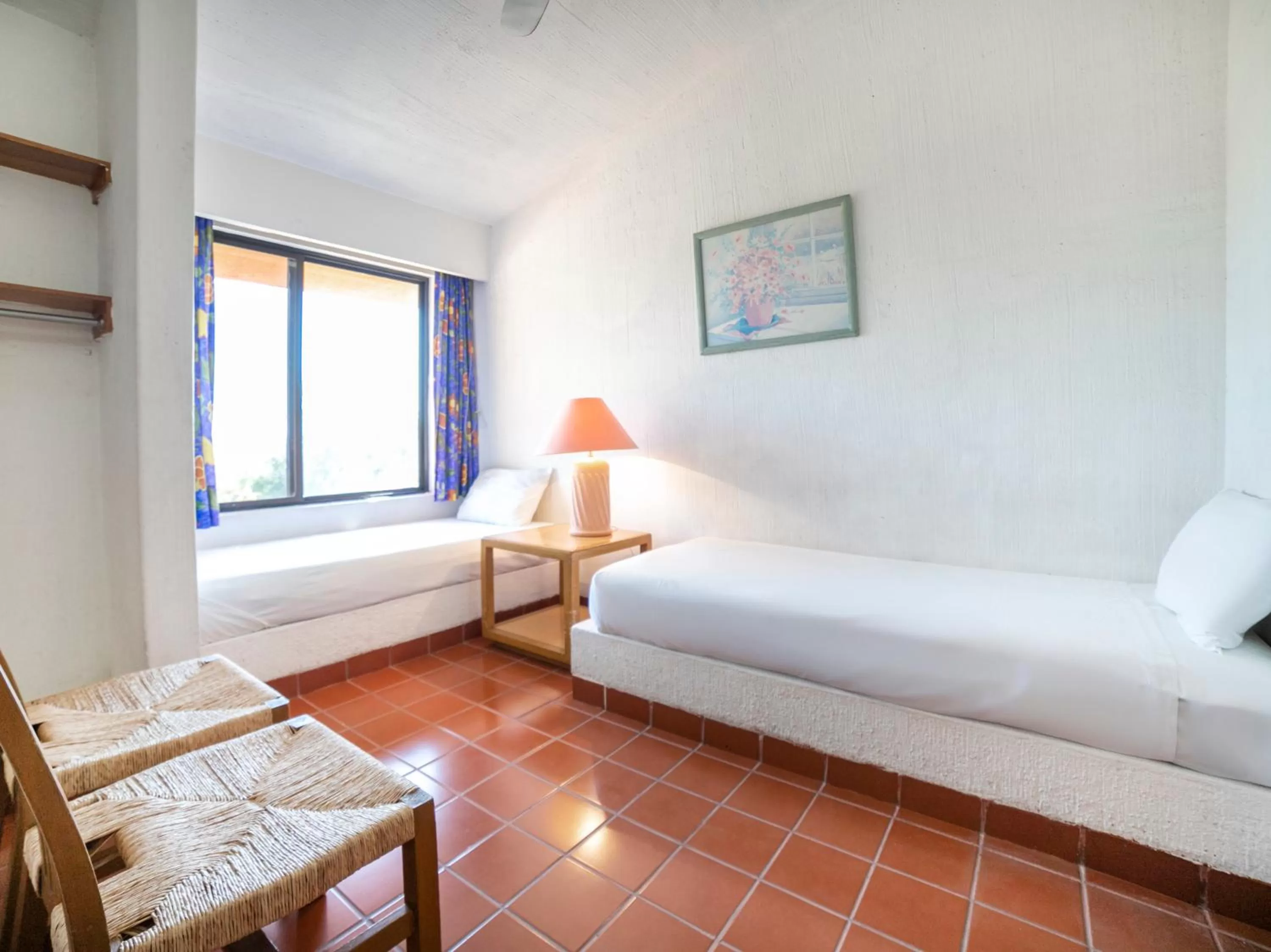 Photo of the whole room, Bed in Hotel La Rinconada Santa Fe