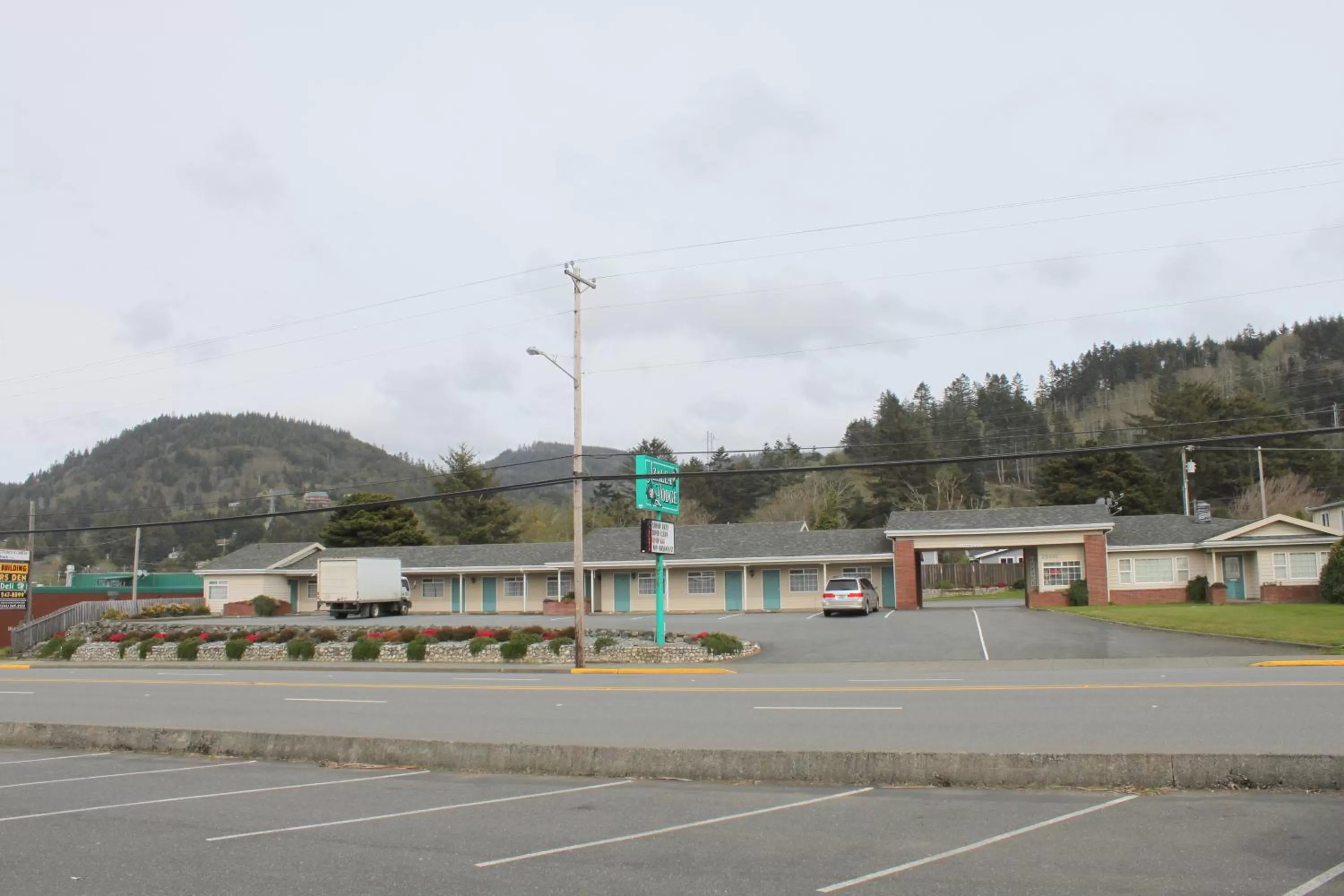 Facade/entrance in Azalea Lodge