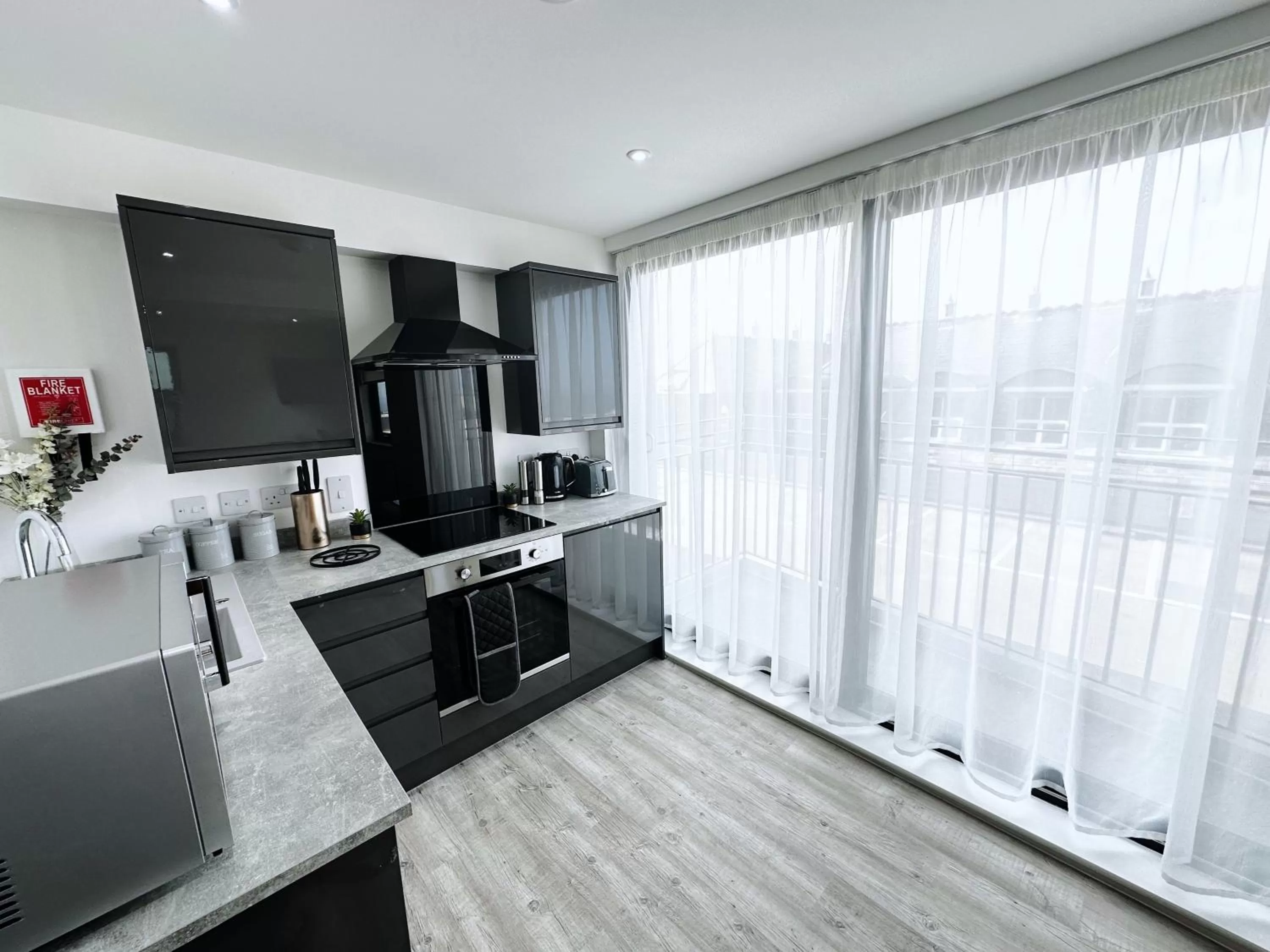 The Atlantis - Tower Apartments