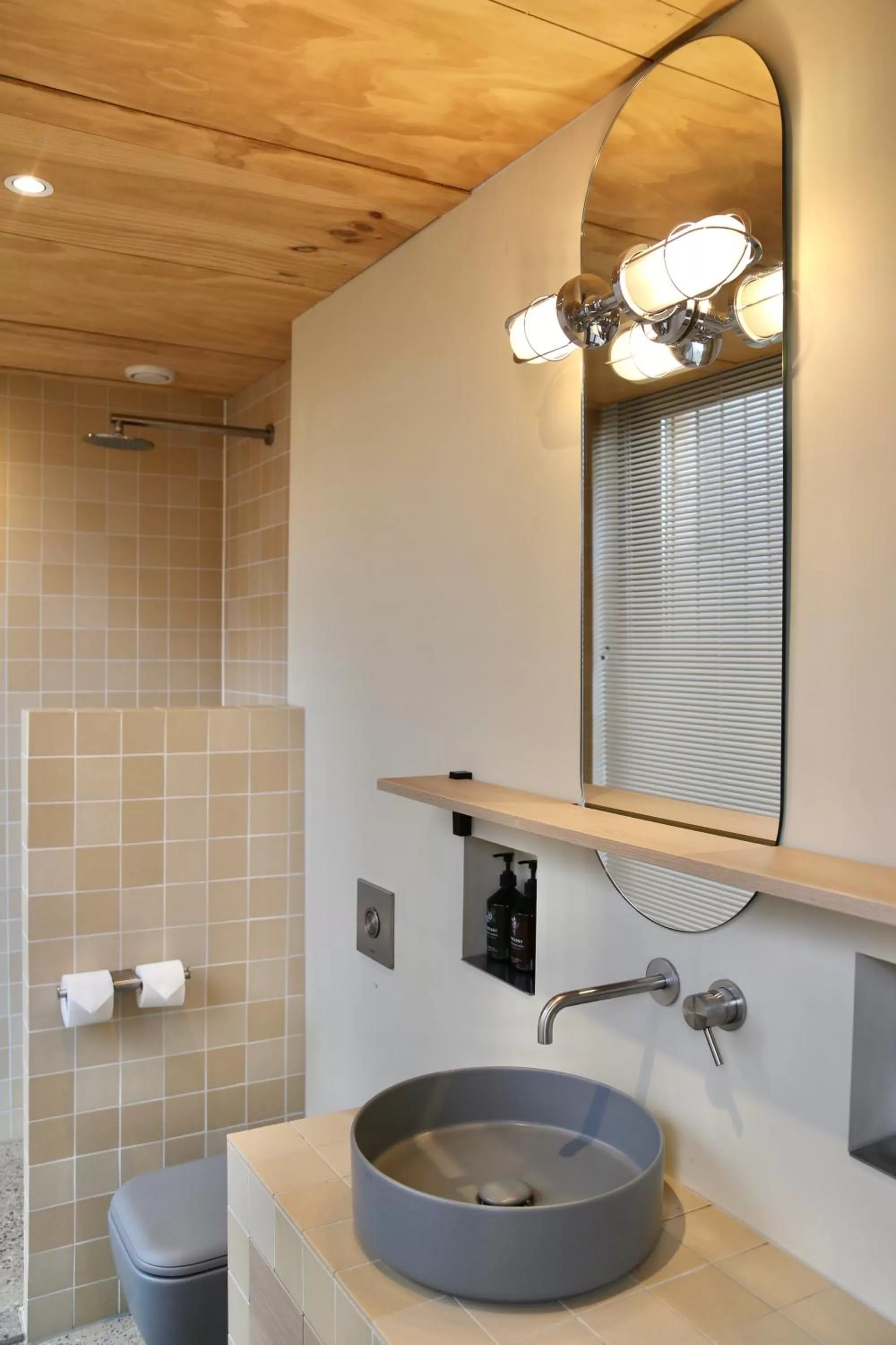 Bathroom in Basecamp Amsterdam