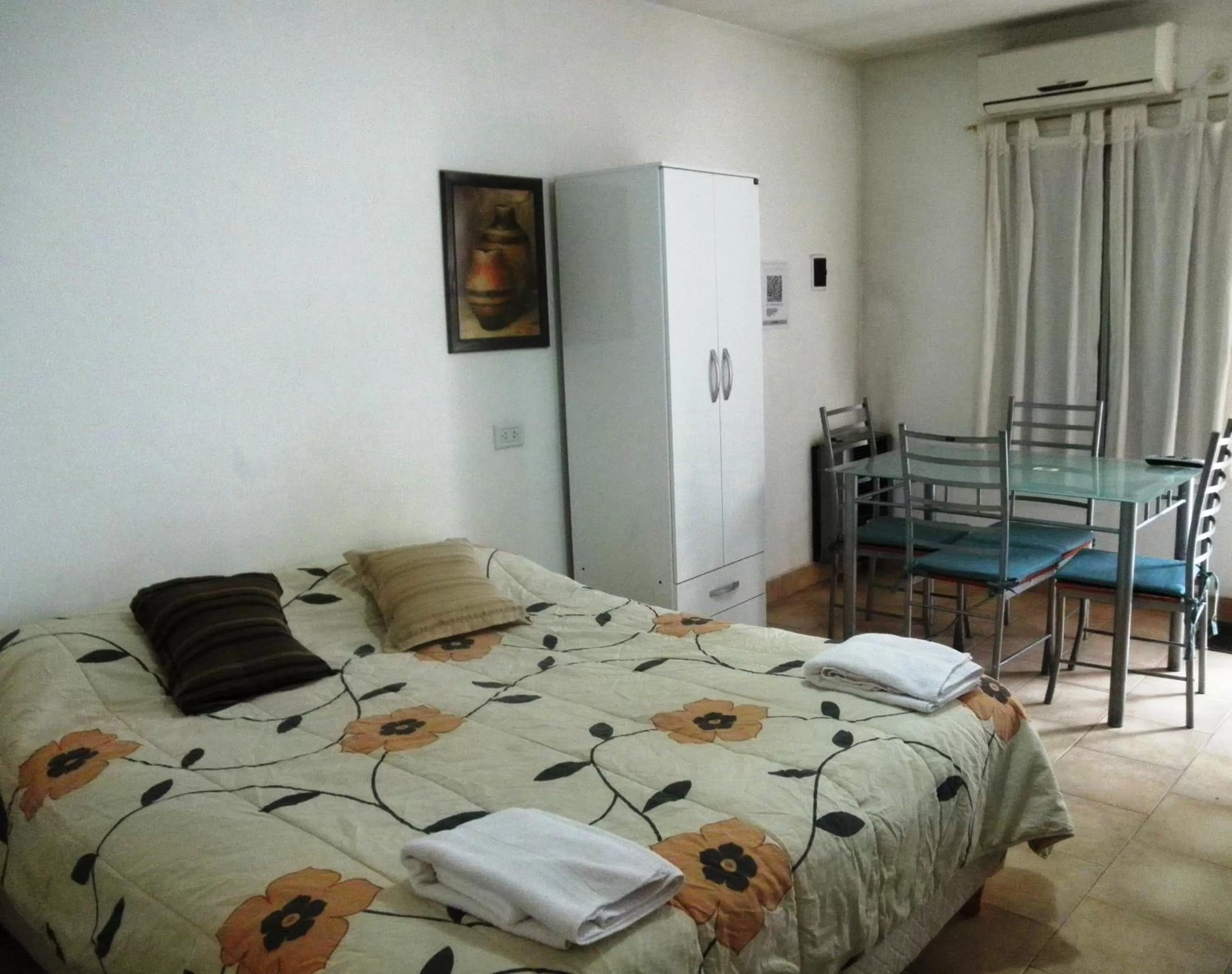 Decorative detail, Bed in Complejo Solar Apart