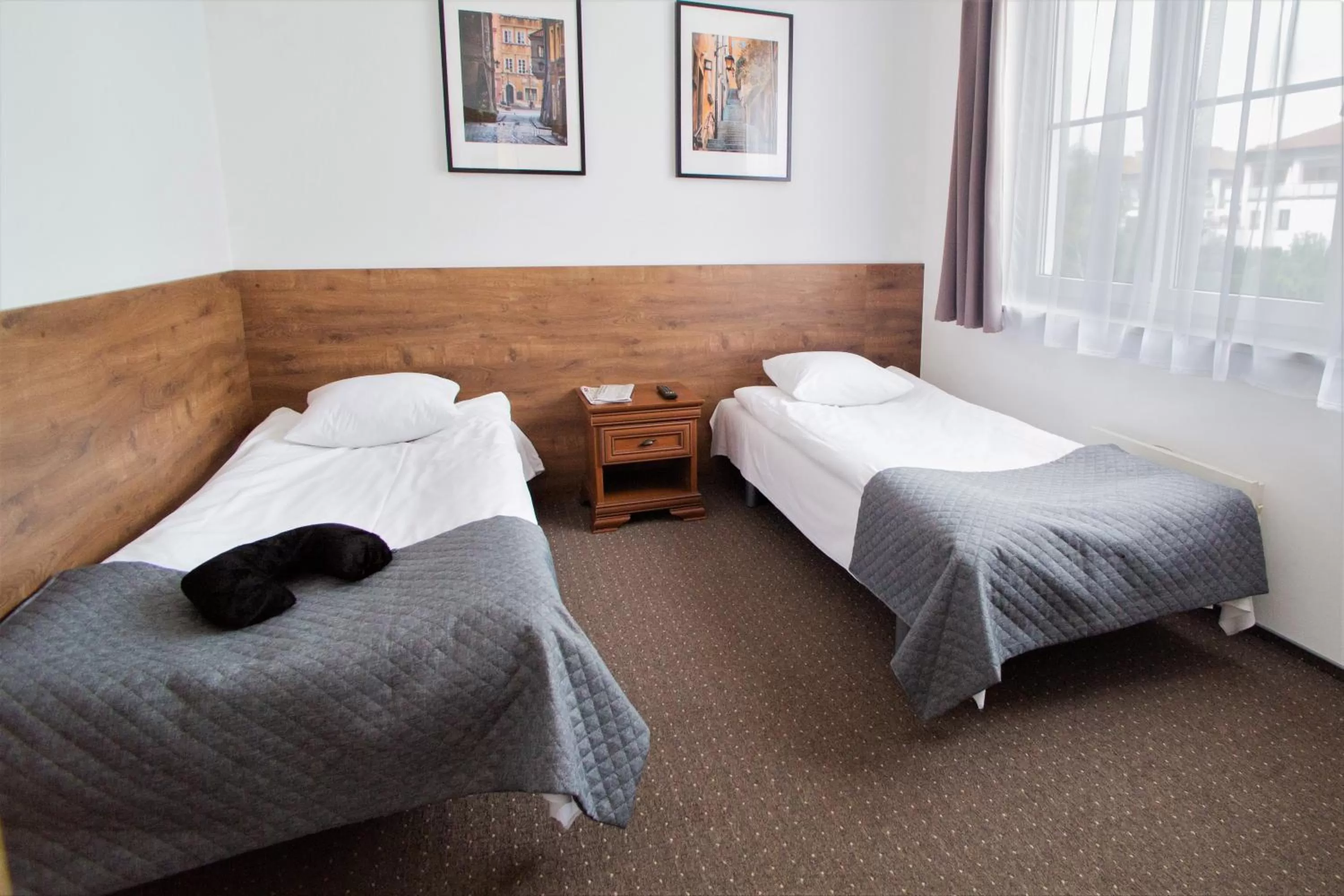 Bedroom, Bed in Warsaw Apartments - Apartamenty Wilanów