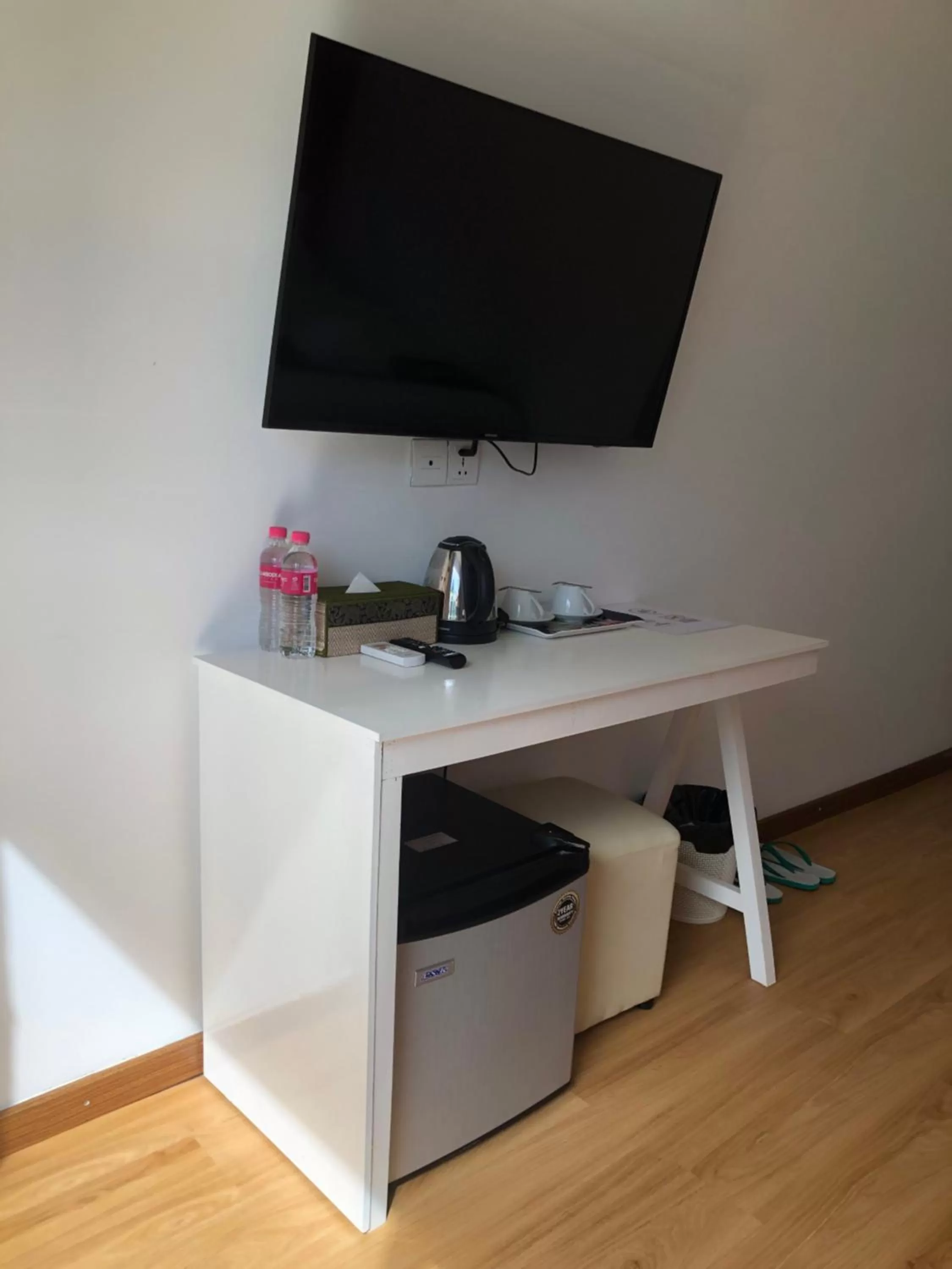 TV and multimedia, TV/Entertainment Center in Jasmine River Front