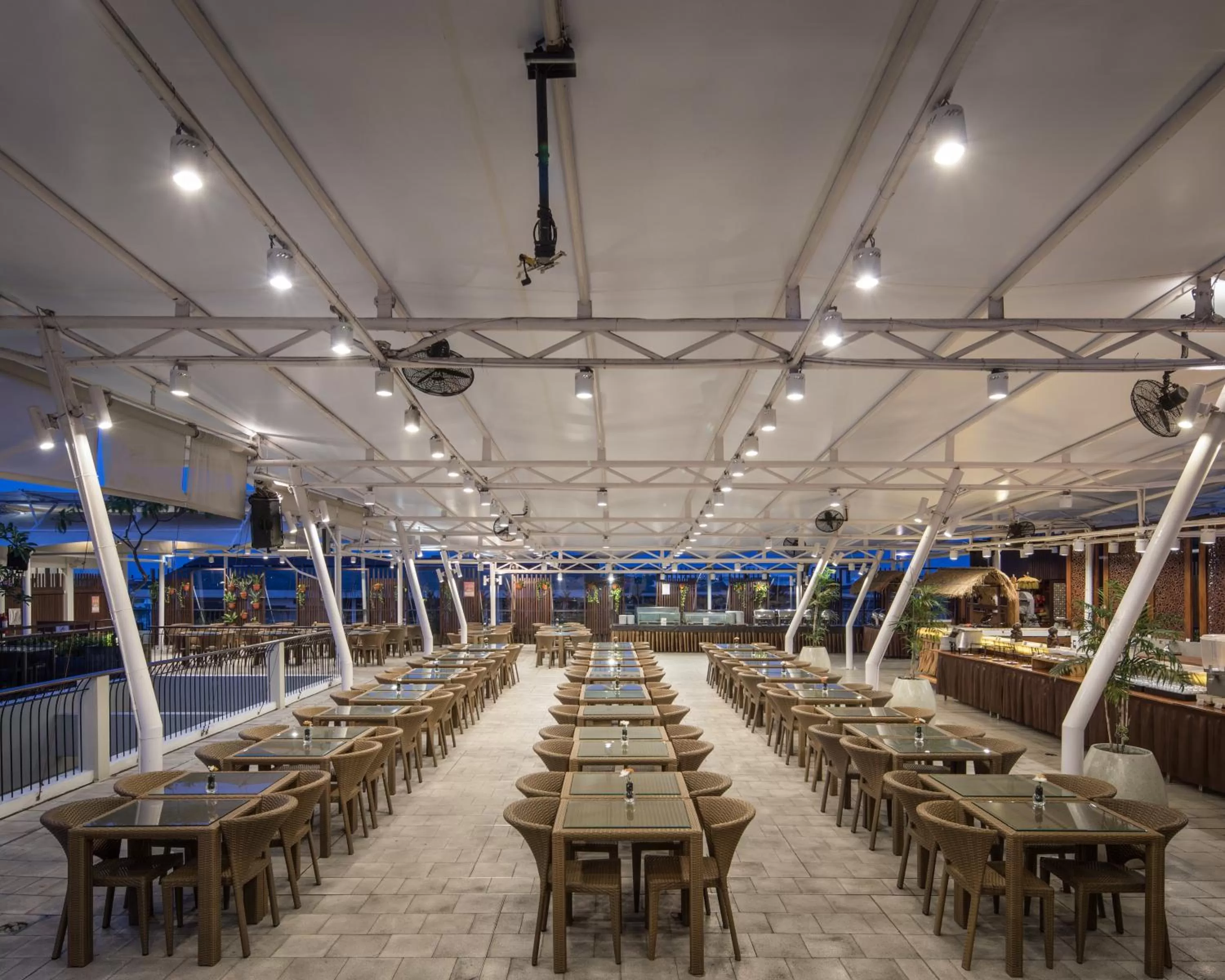 Restaurant/places to eat in The ONE Legian