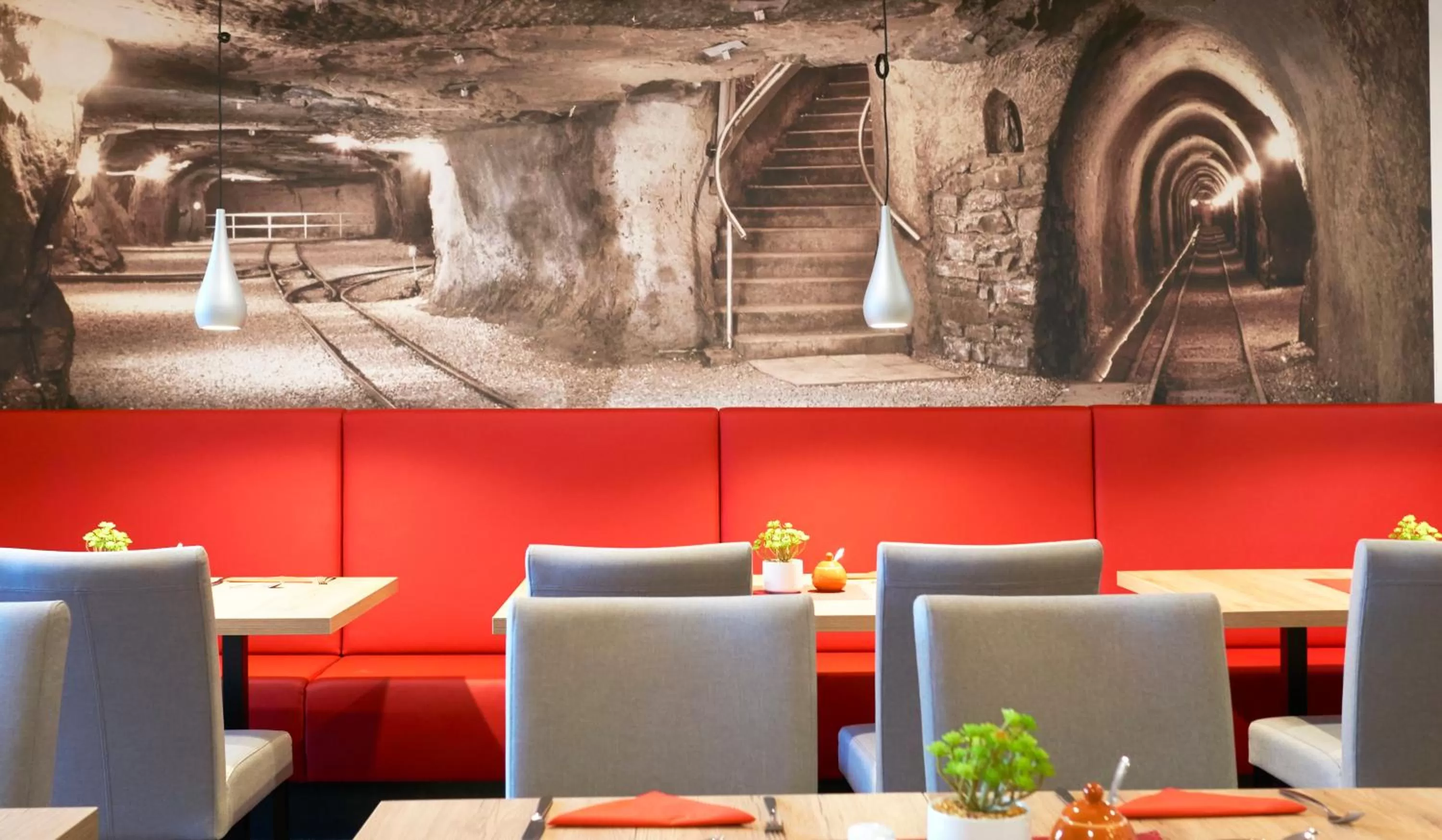 Communal lounge/ TV room, Restaurant/Places to Eat in Hotel & Restaurant Wilder Mann