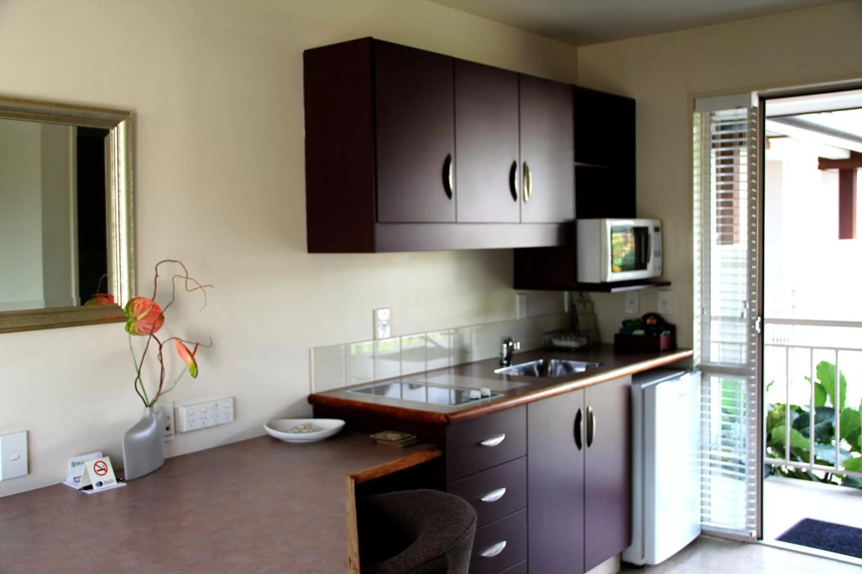 Kitchen or kitchenette in Cedar Grove Motor Lodge