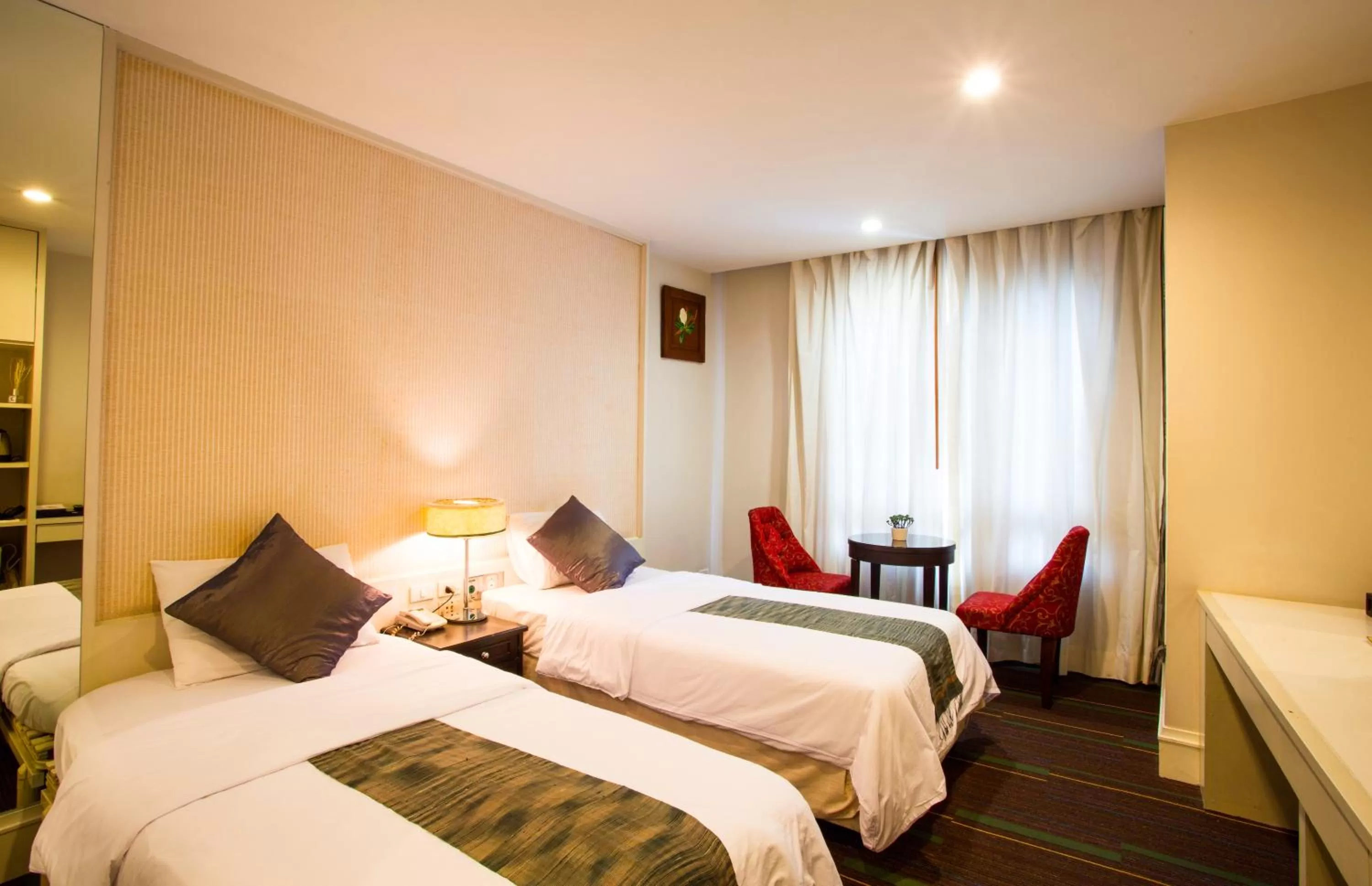 Bedroom, Bed in Aphrodite Inn Bangkok