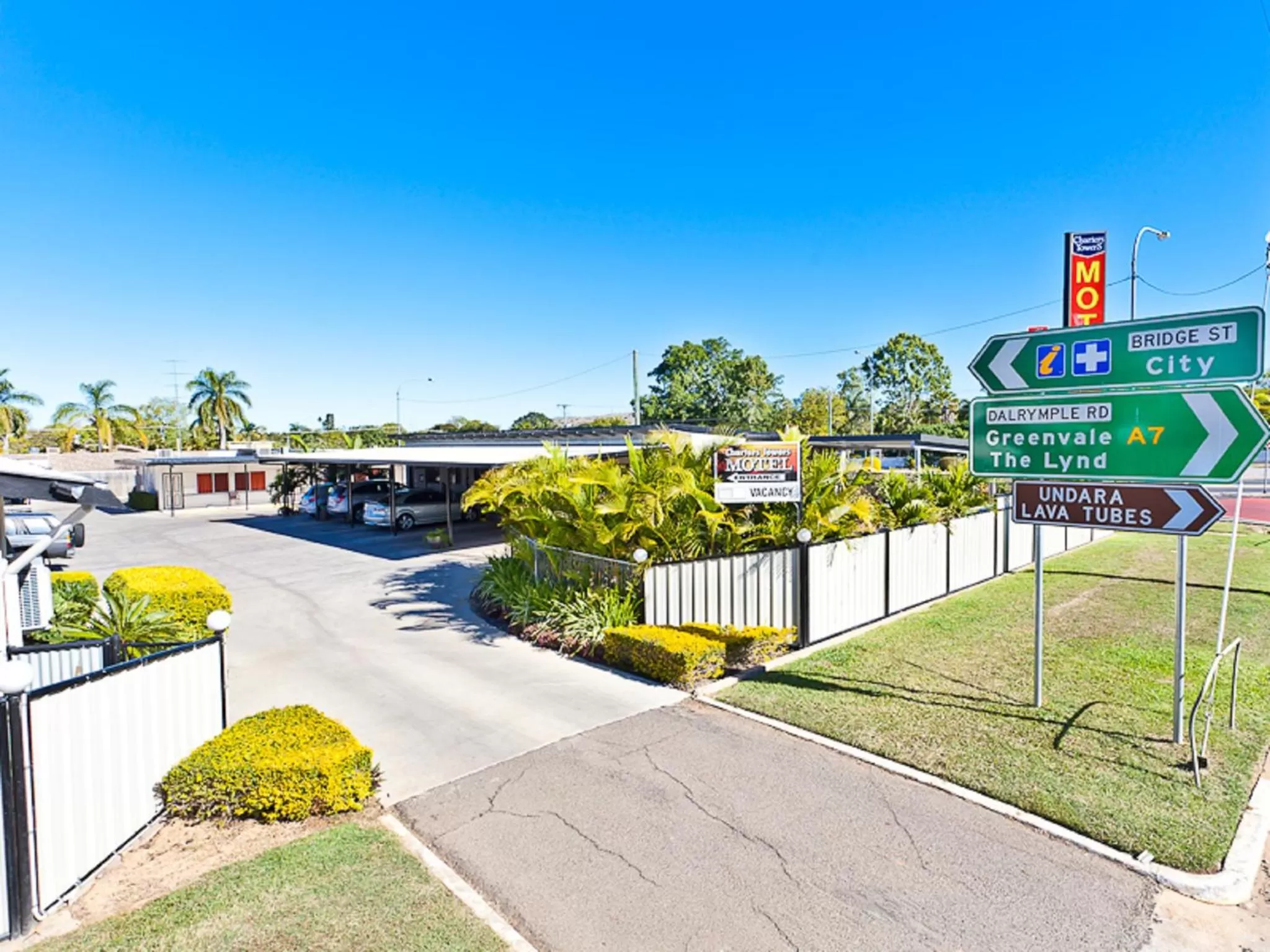 Property building in Charters Towers Motel