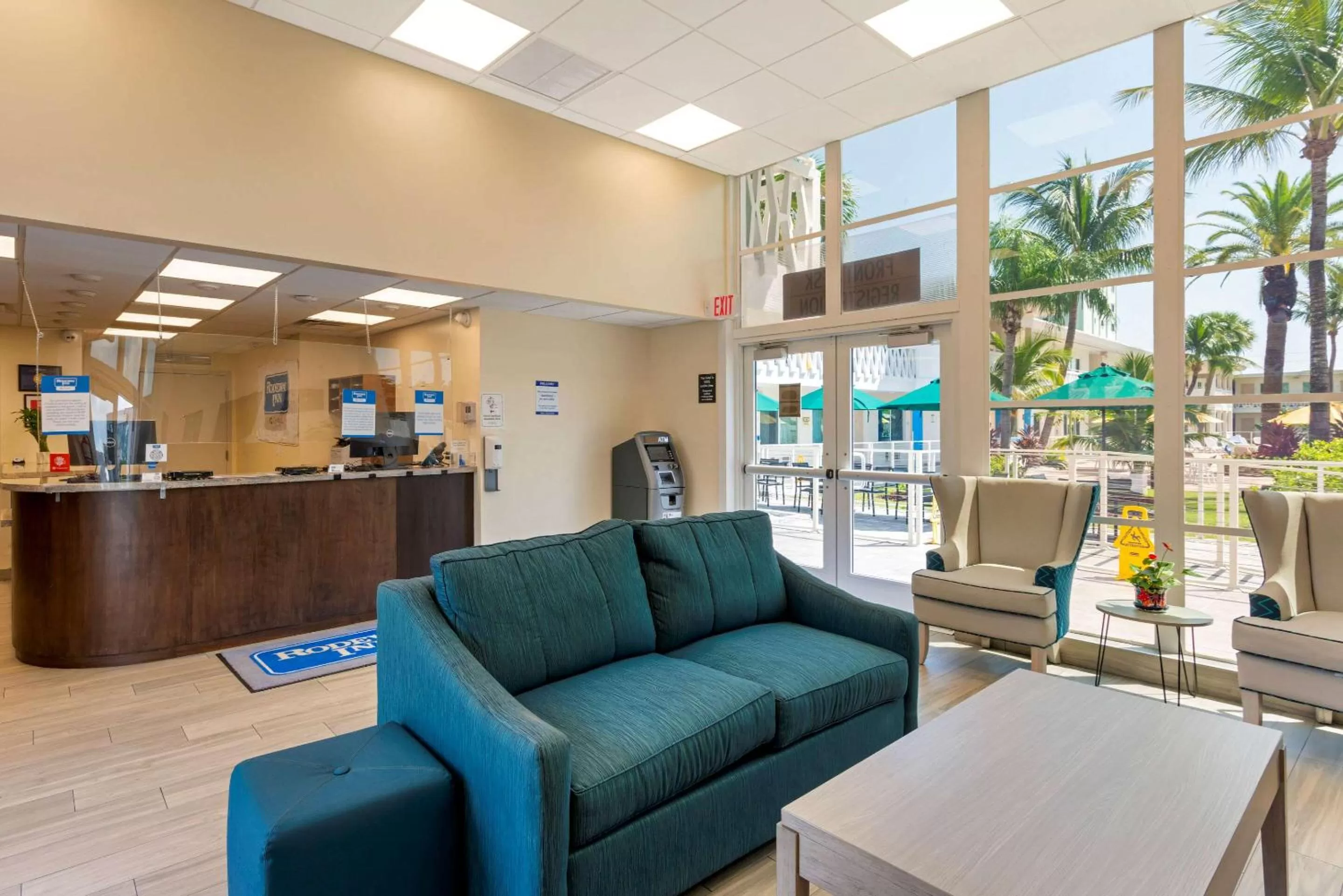 Lobby or reception in Downtown Hollywood Gardens Inn & Suites