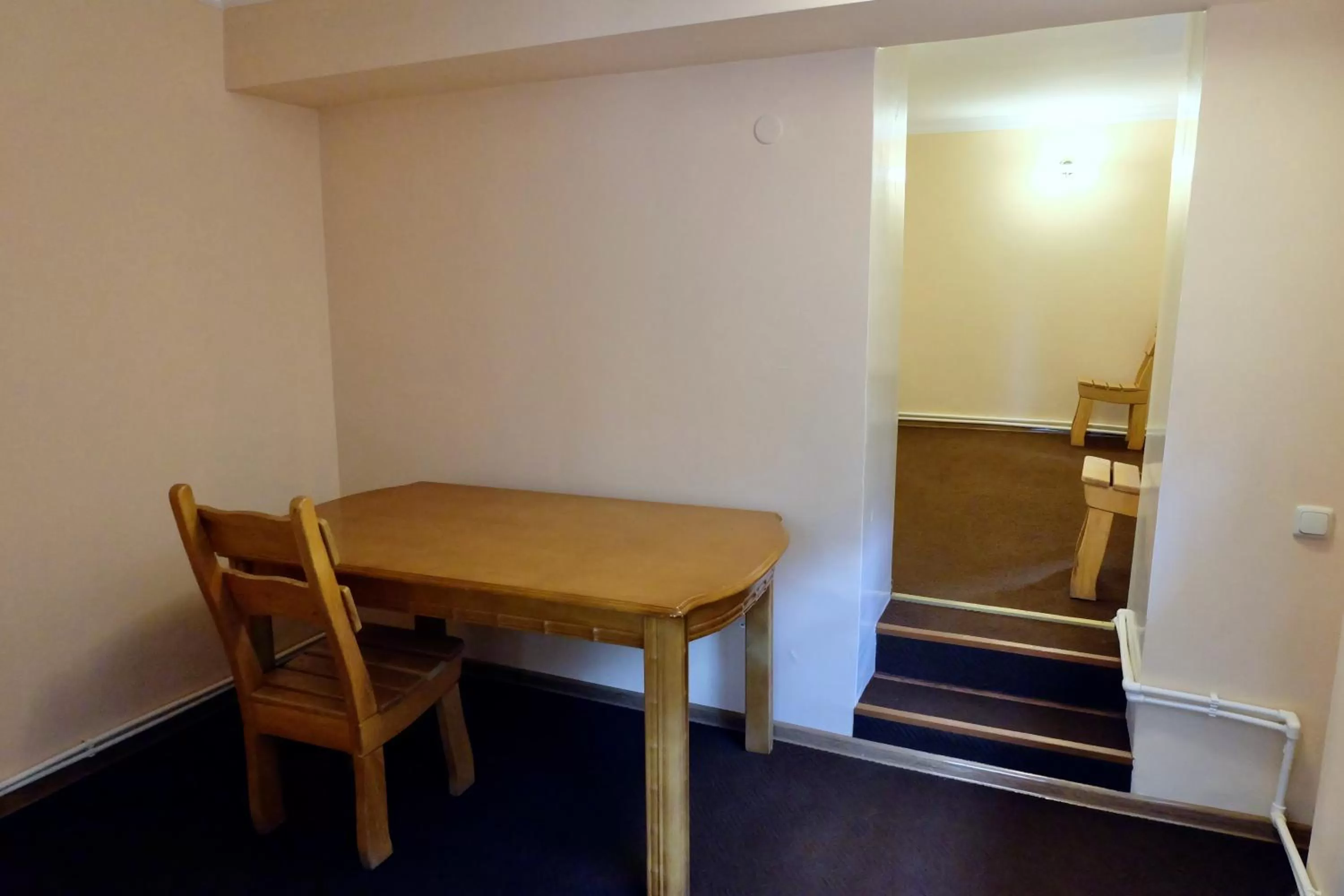 Photo of the whole room, Dining Area in Dil Hill by Sam