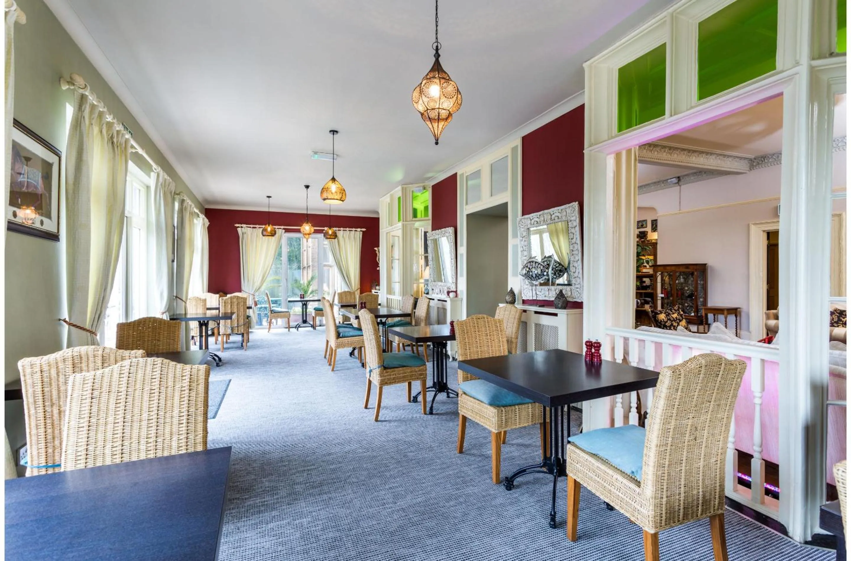 Dining area in Orestone Manor