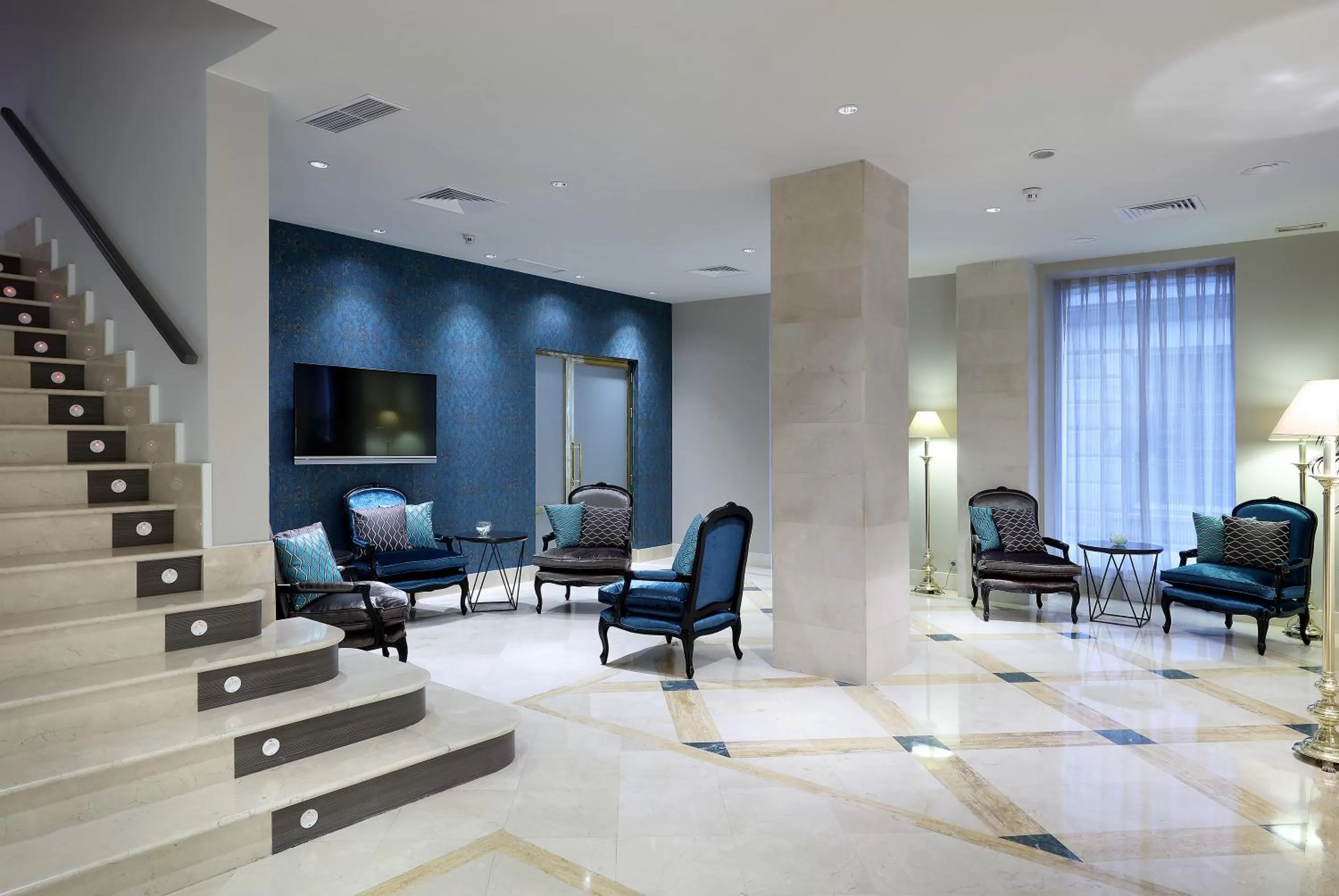 Lounge or bar in Eurostars Casa de la Lírica