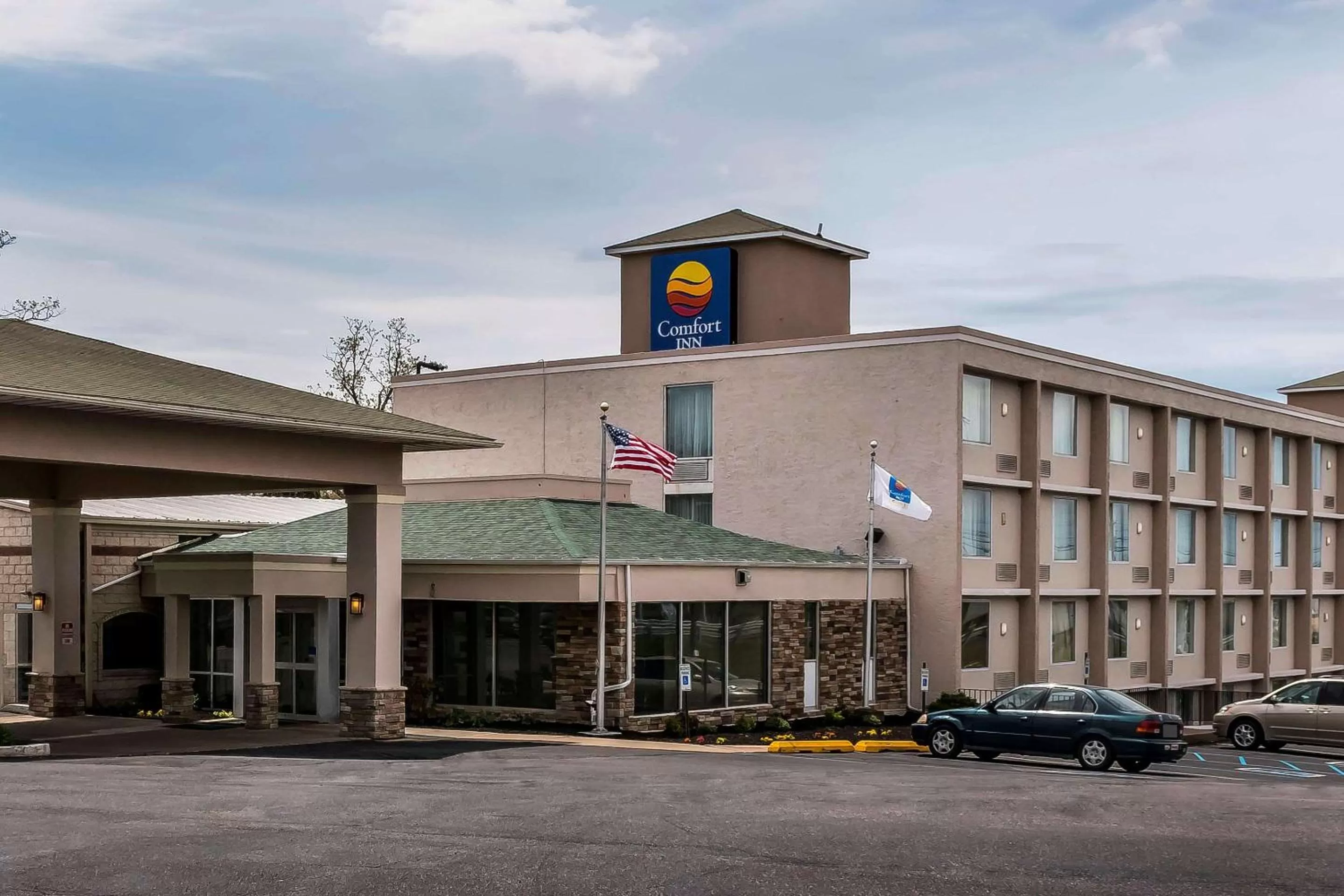 Property building in Comfort Inn - Pocono Mountains