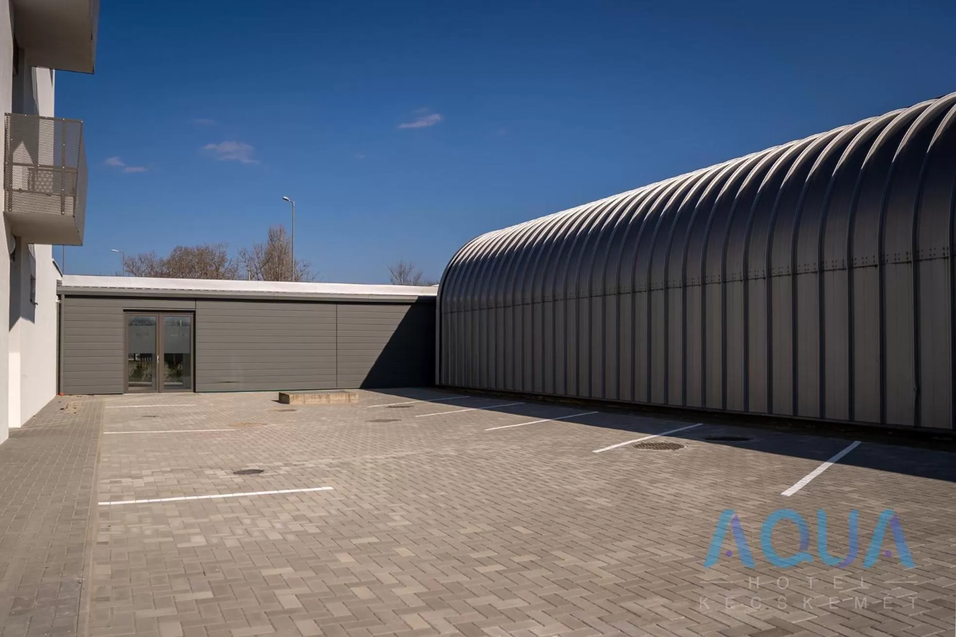 Parking in Aqua Hotel