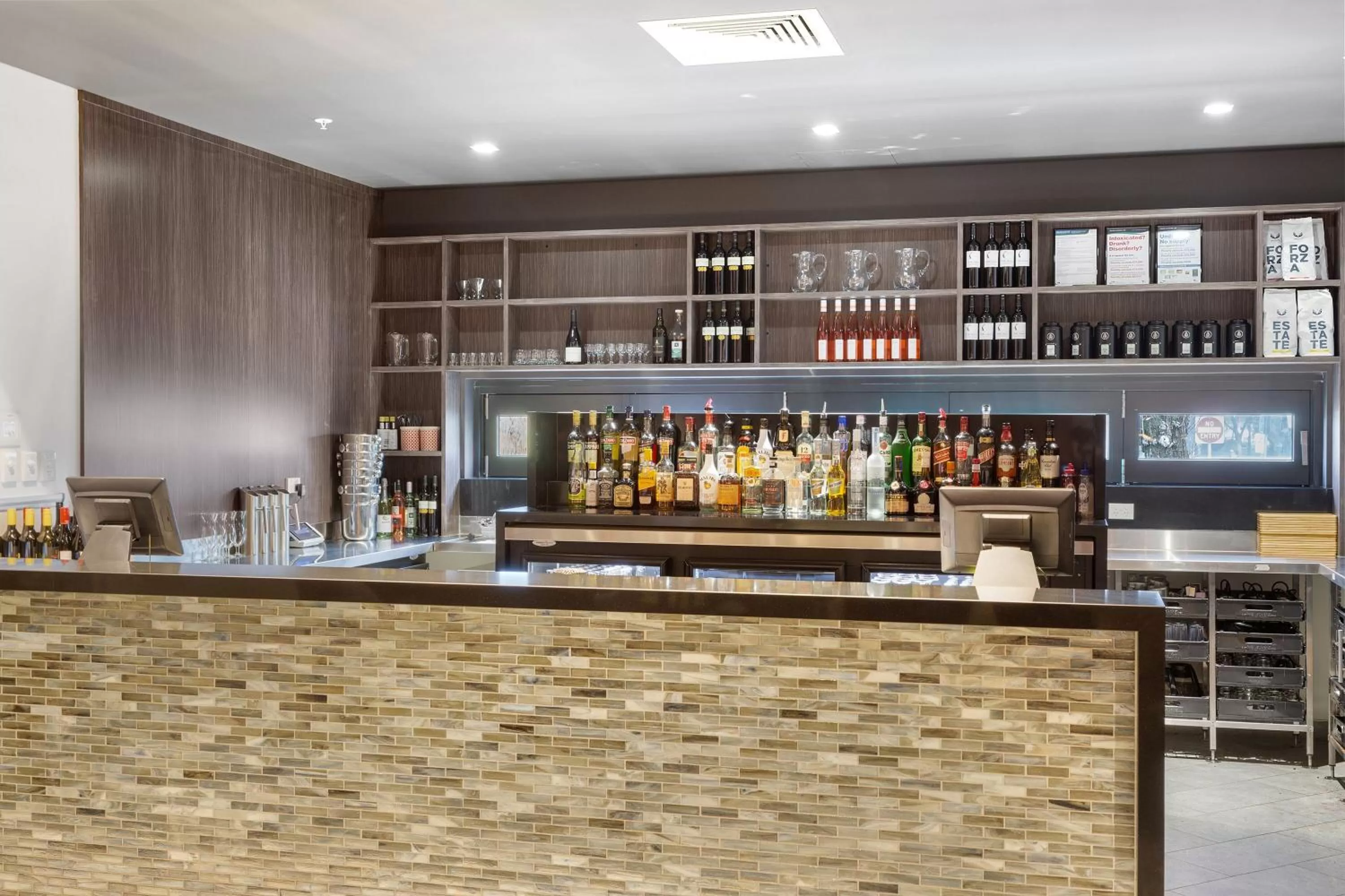 Lounge or bar in Quality Hotel Lakeside