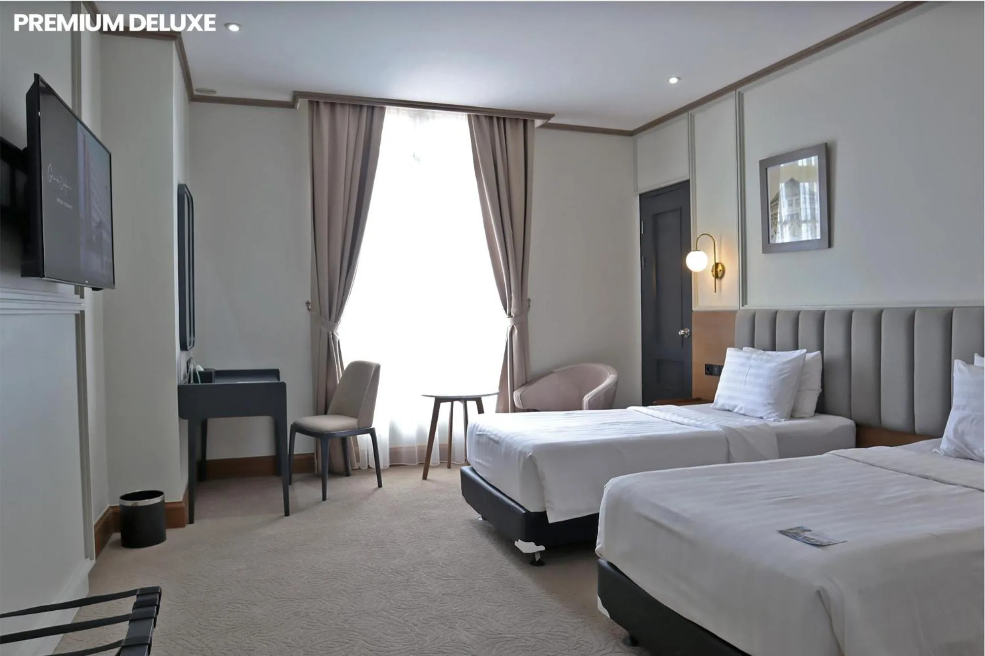 Bedroom, Bed in Hotel Dafam Semarang