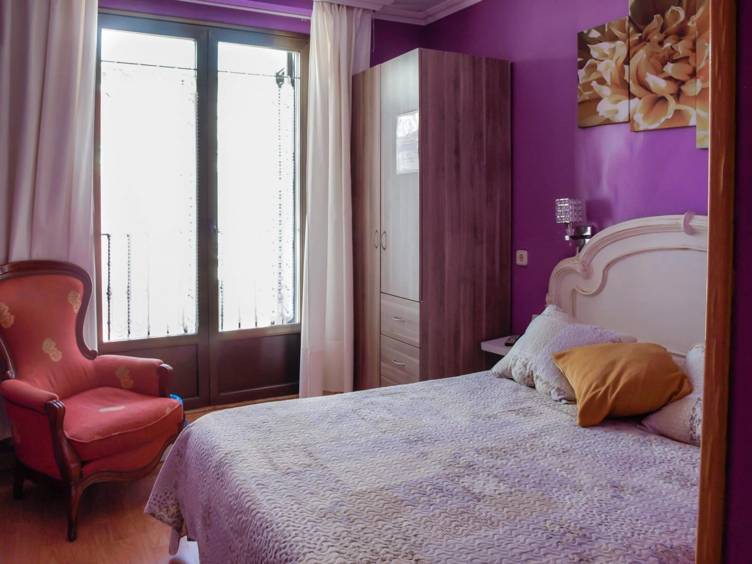 Photo of the whole room in RC Miguel Angel