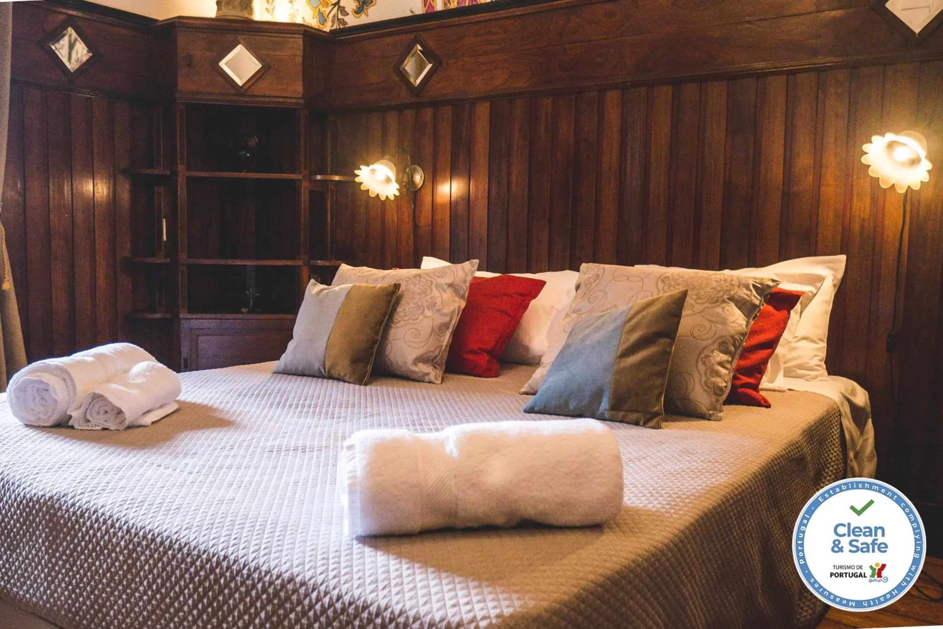 Deluxe Double Room with Balcony in Casa do Vereador Deluxe Double Room with Balcony in Casa do Vereador