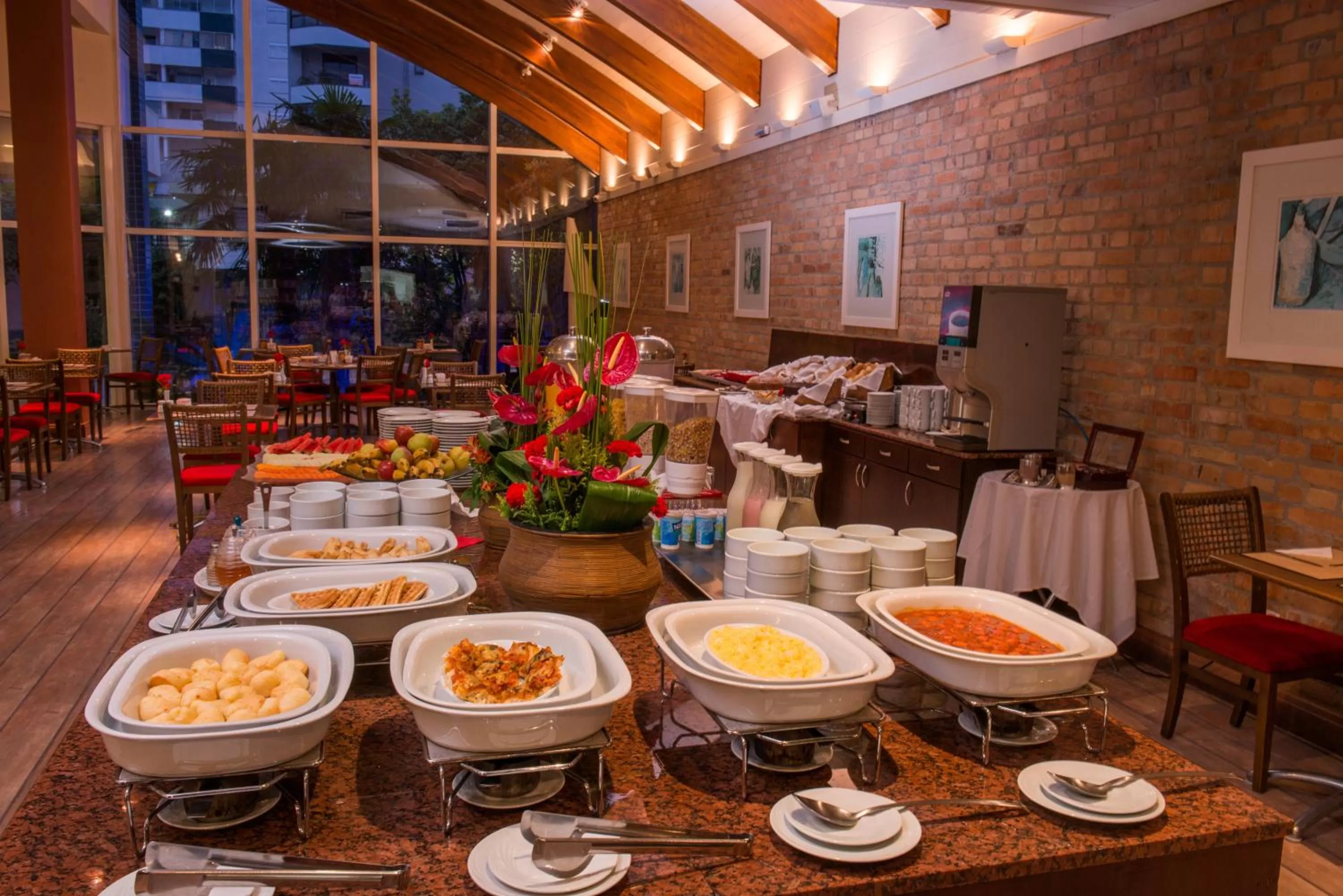 Restaurant/places to eat in Blue Tree Towers Caxias do Sul