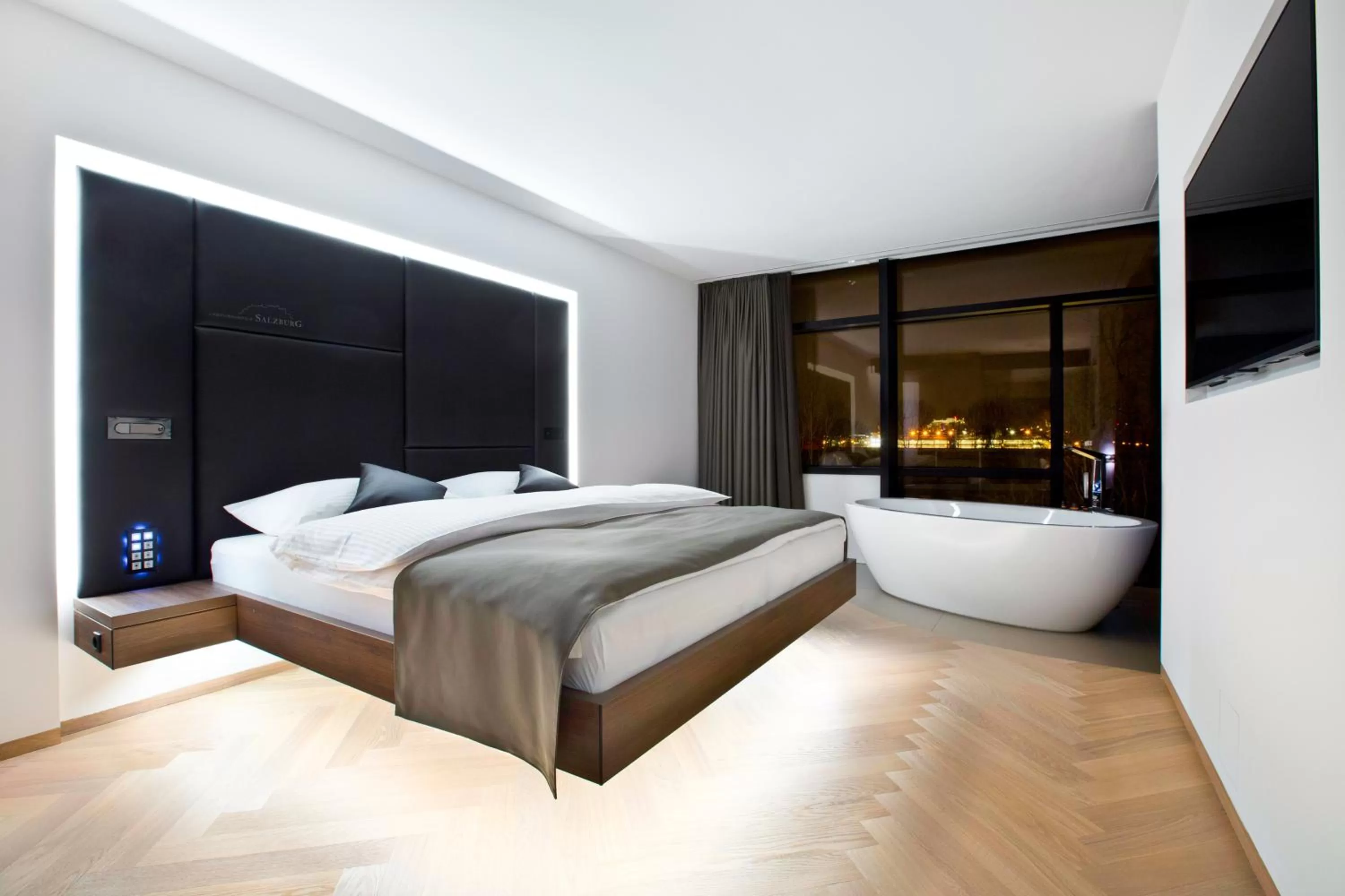 Photo of the whole room, Bed in COOL MAMA Hotel Salzburg