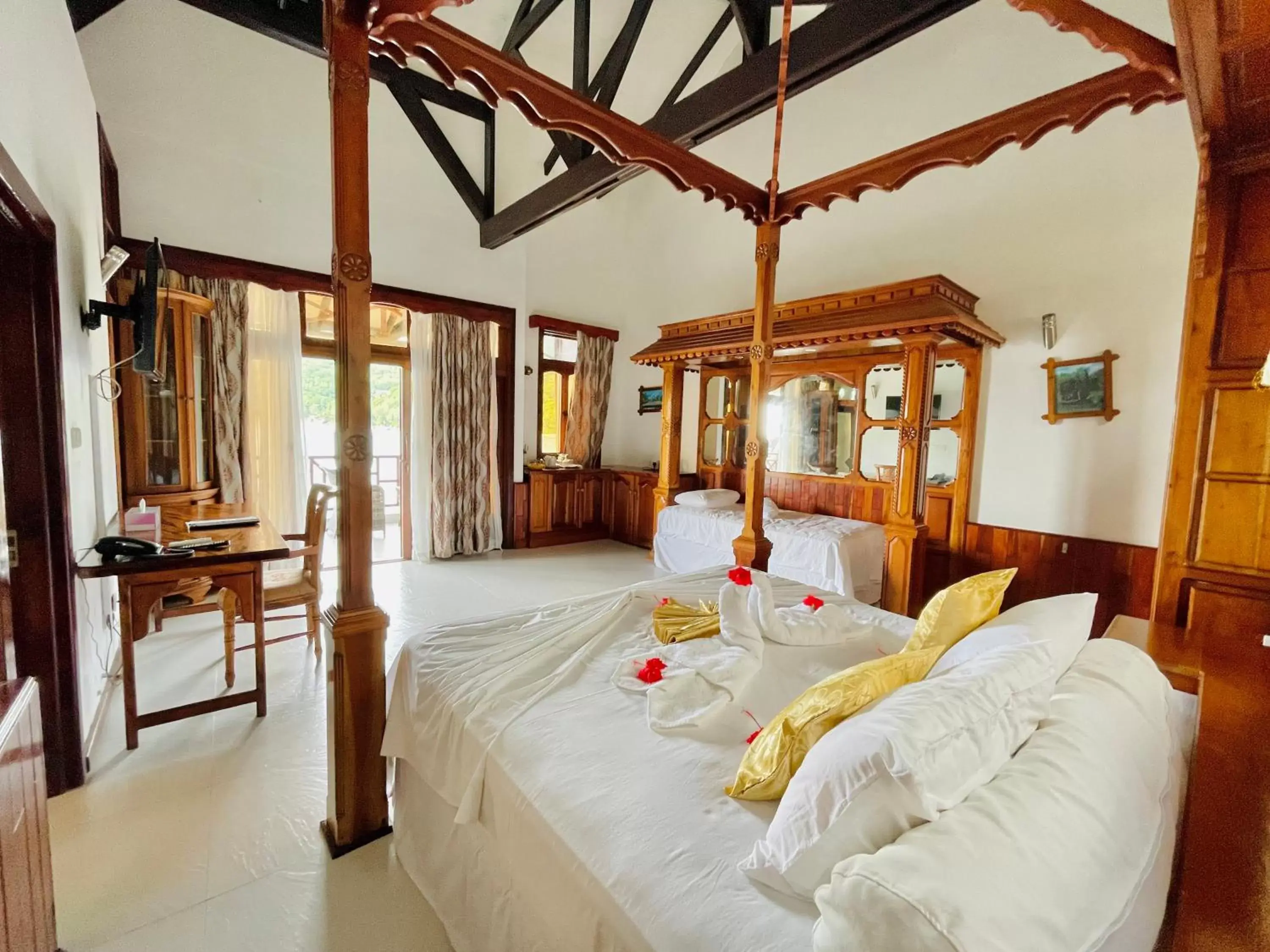 Senior Suite with Ocean View in Villa Chez Batista Senior Suite with Ocean View in Villa Chez Batista