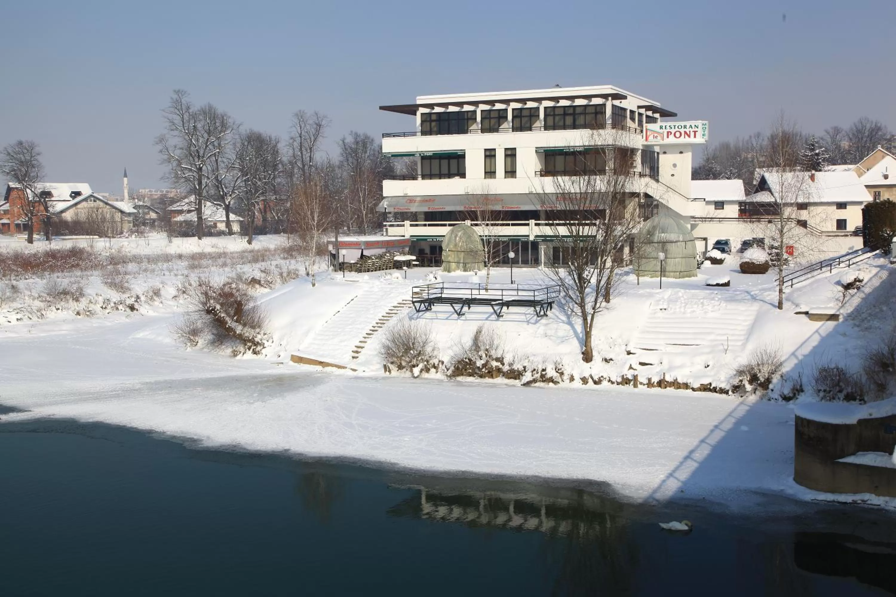 Off site in Hotel Le Pont