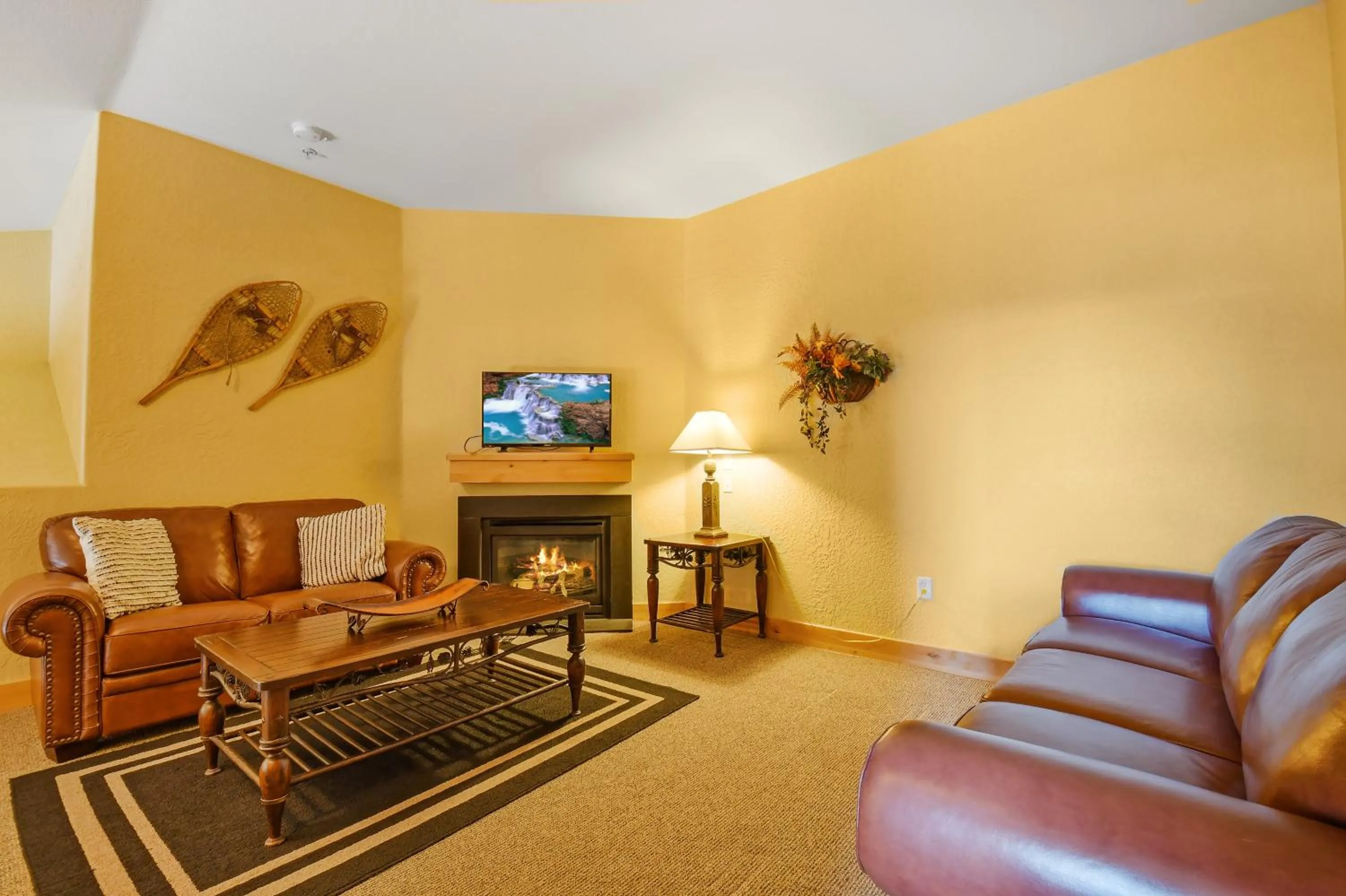 TV and multimedia in Silverado Lodge, Park City - Canyons Village by Vail Resorts