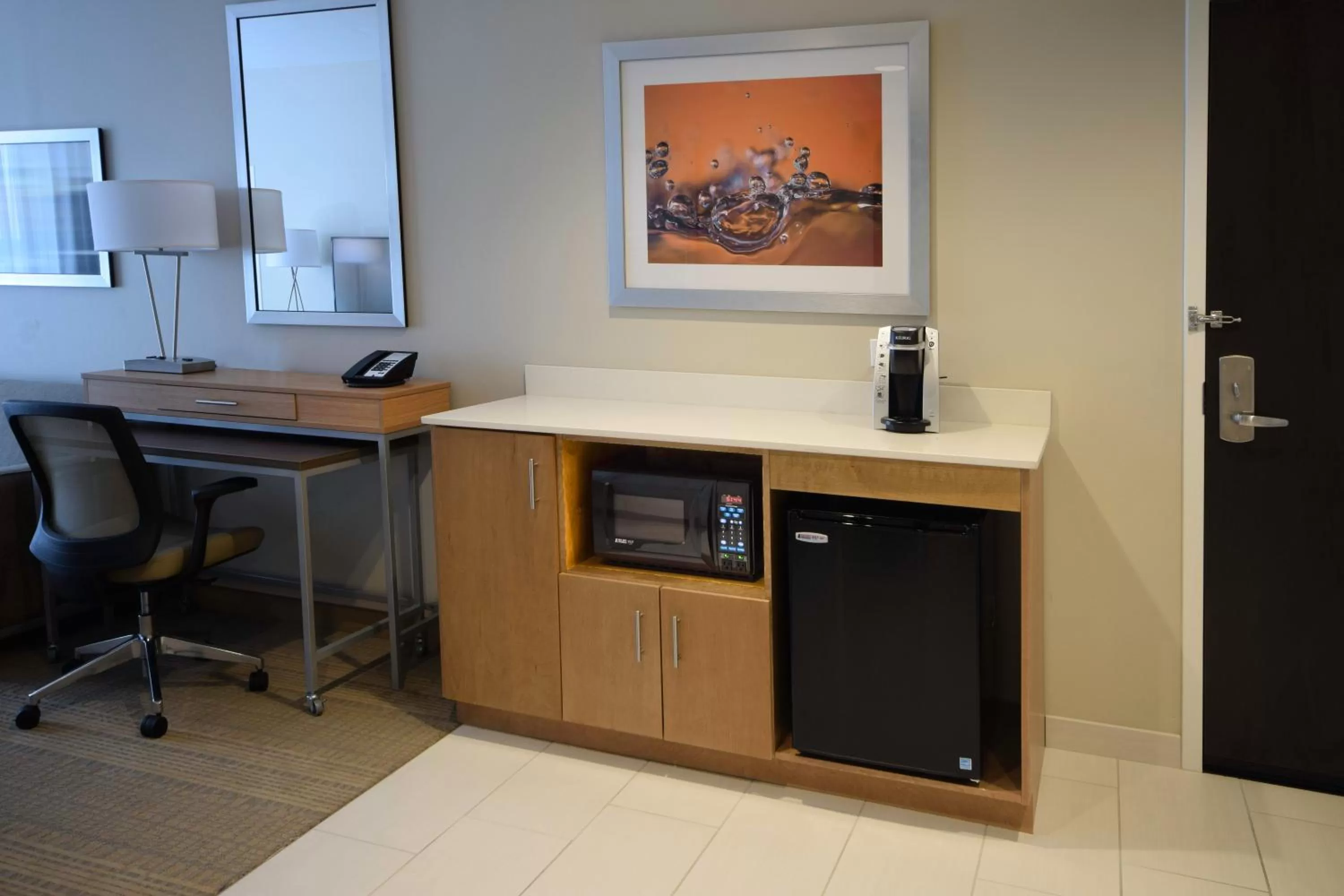 Photo of the whole room in Holiday Inn Cincinnati North West Chester by IHG