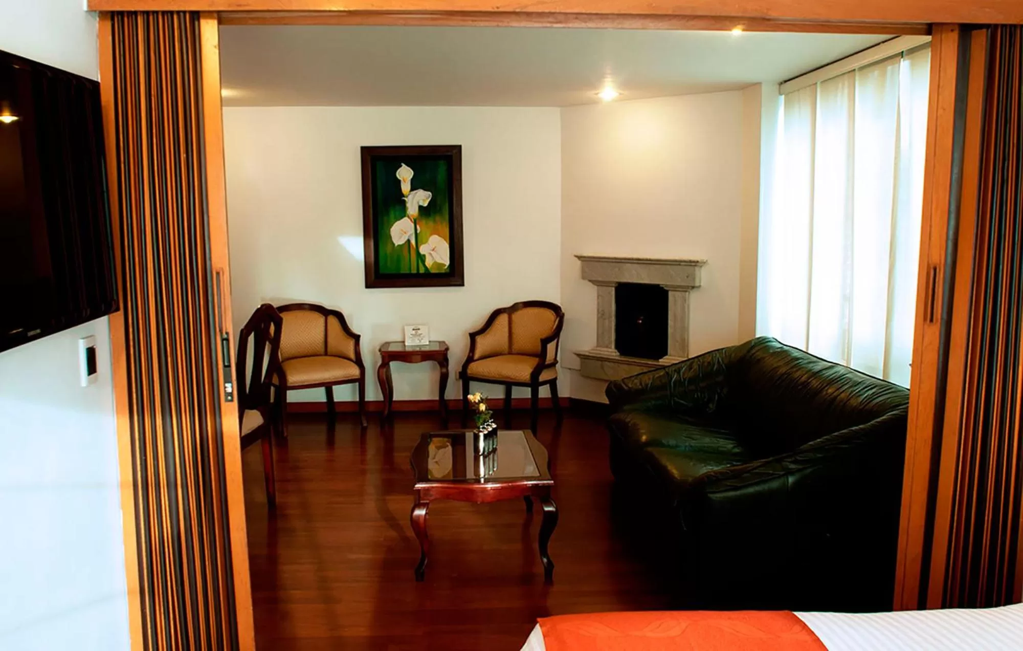 Photo of the whole room in Apartaestudios Los Andes