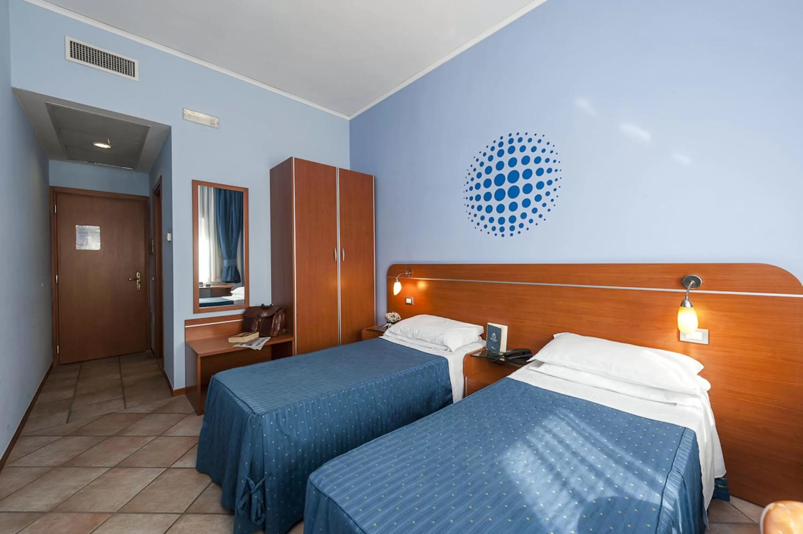 Bedroom, Bed in Millennium Gold Hotel