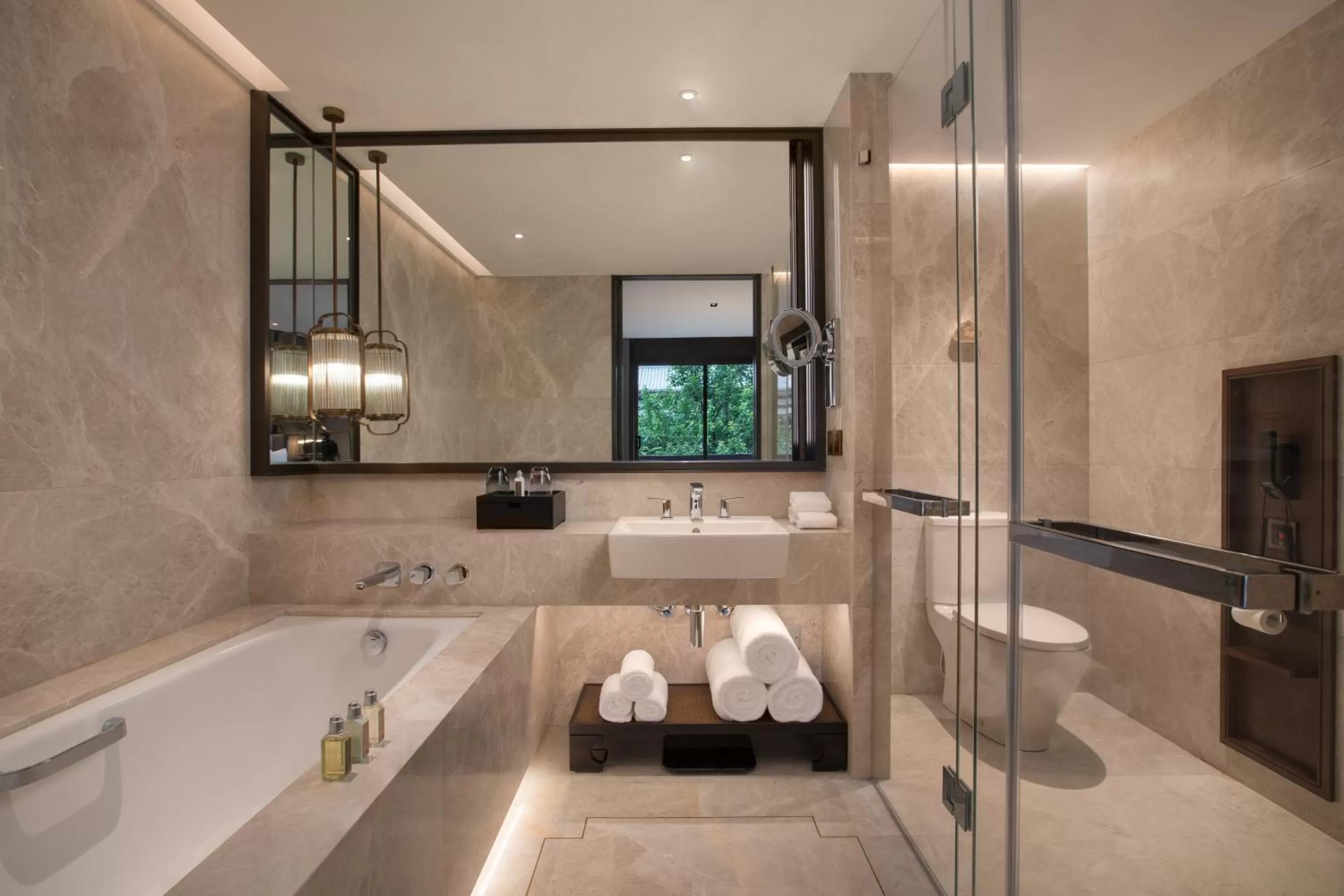 Bathroom in HUALUXE Xi'an Tanghua by IHG