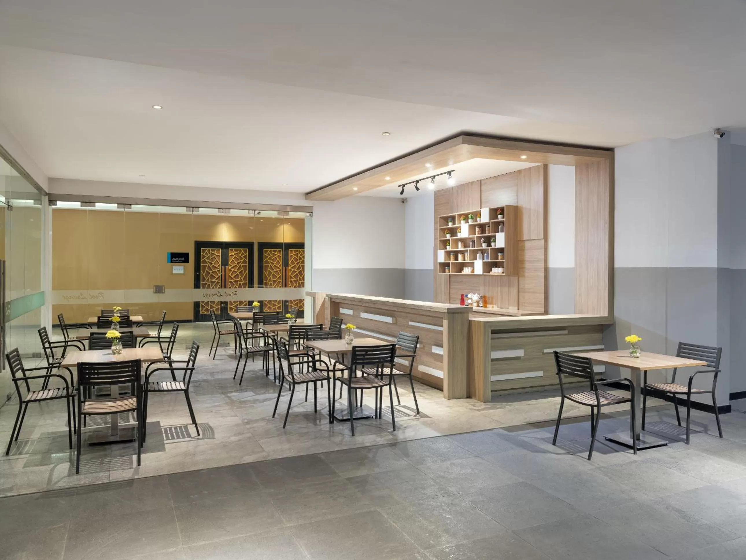 Restaurant/Places to Eat in favehotel Tasikmalaya