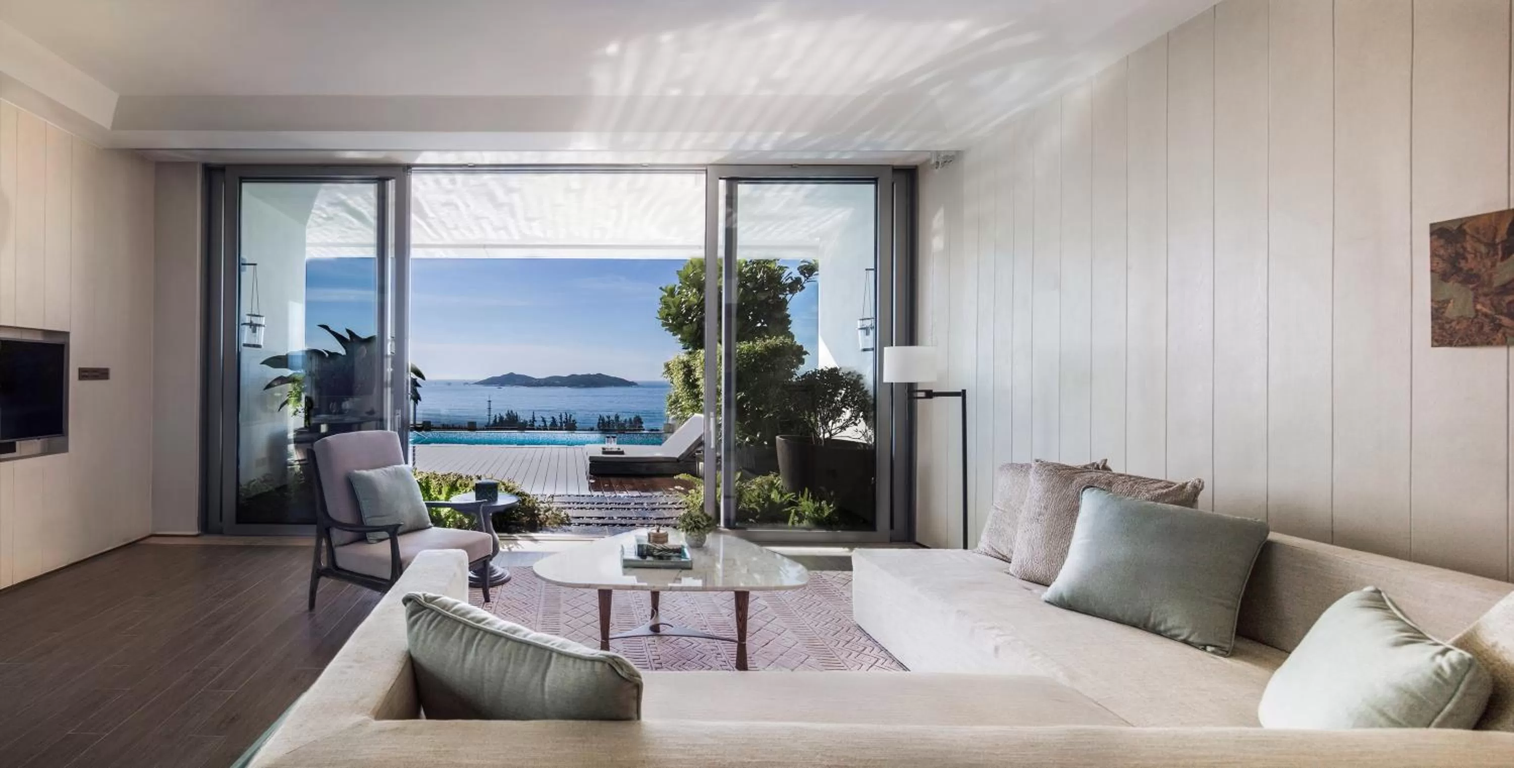 Living room in Rosewood Sanya