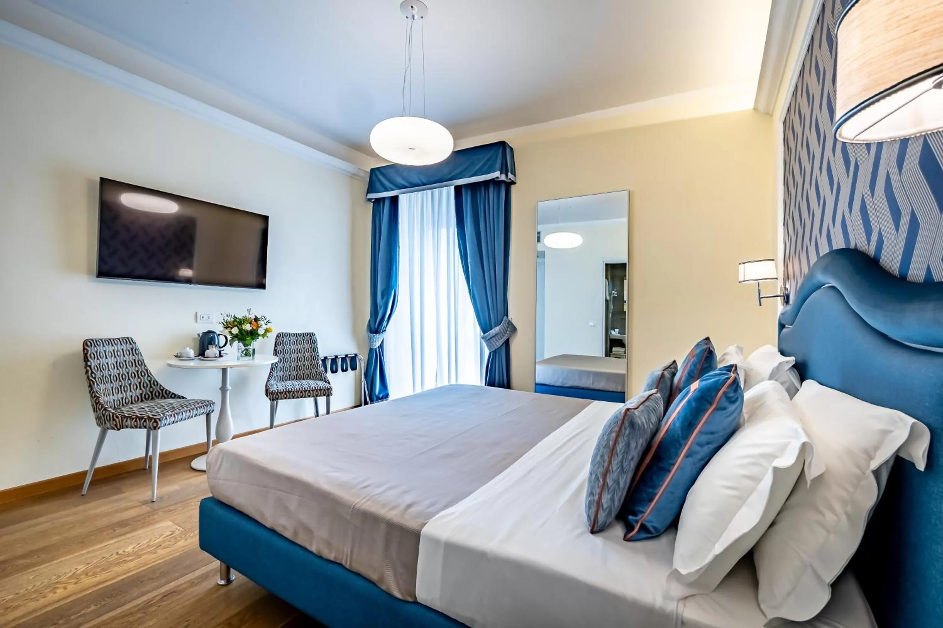 Bedroom, Bed in Hotel La Scaletta al Ponte Vecchio